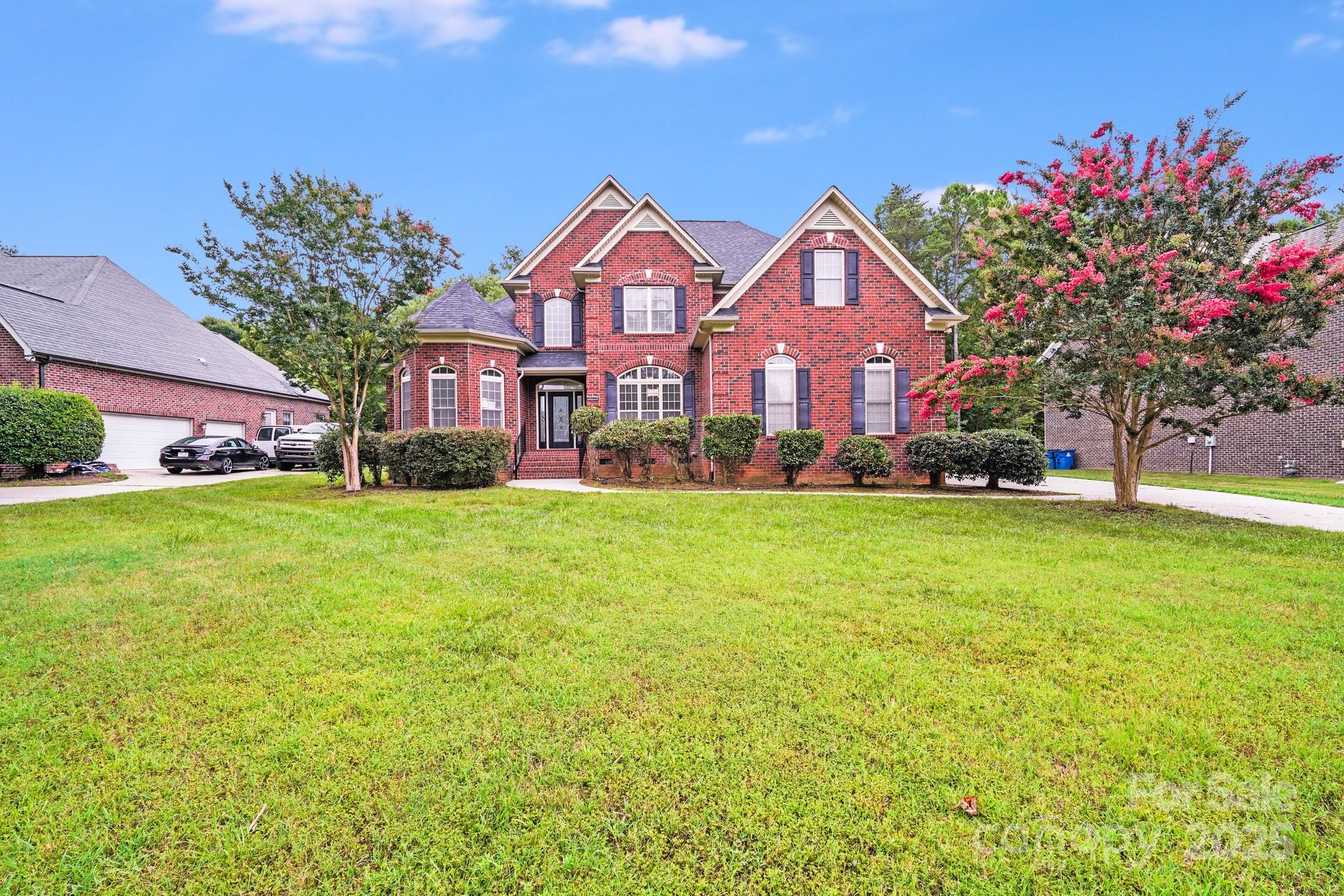 2922 Phillips Fairway Drive, Charlotte NC 28216