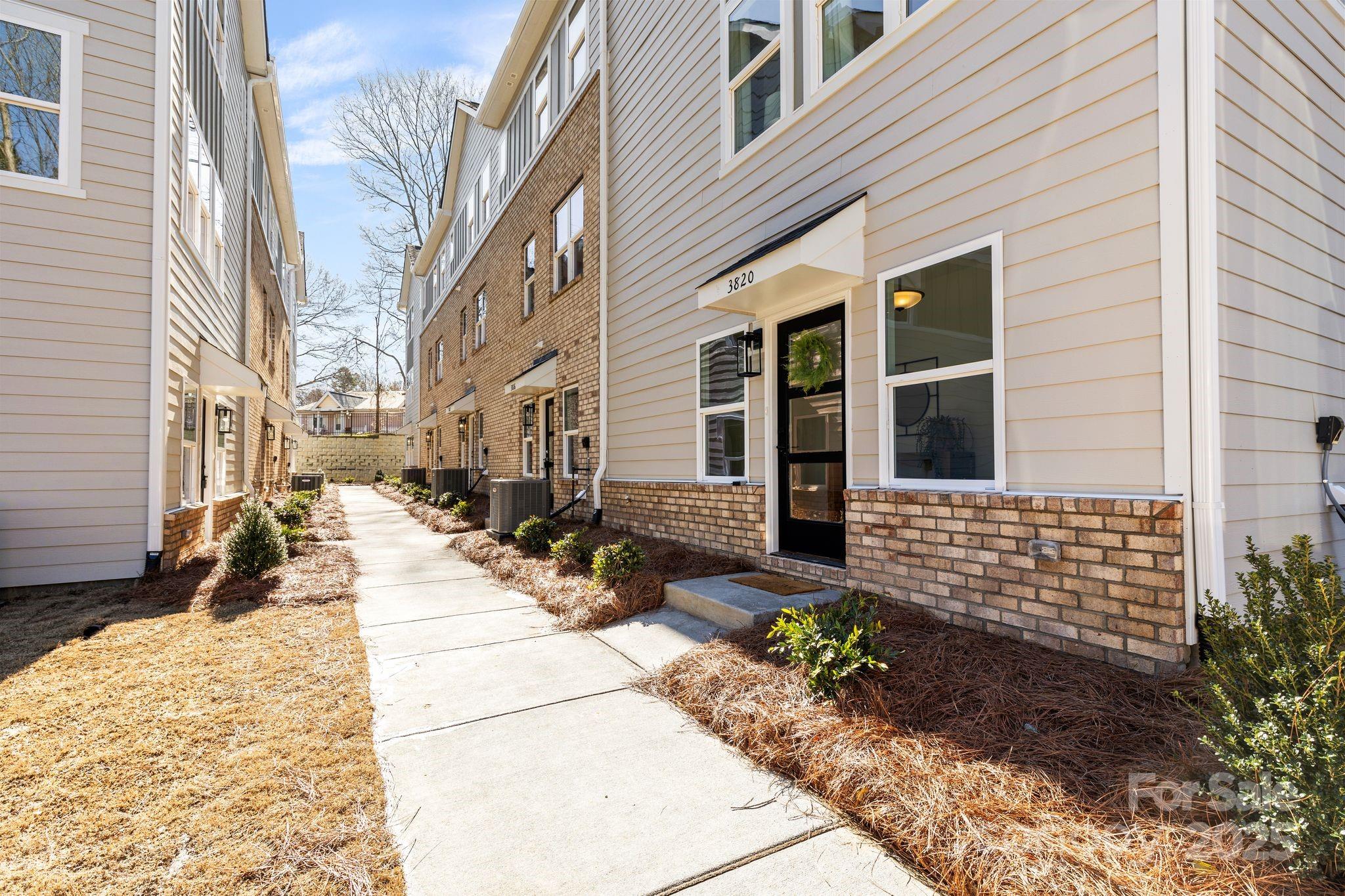 3820 Odom Way, Charlotte NC 28208