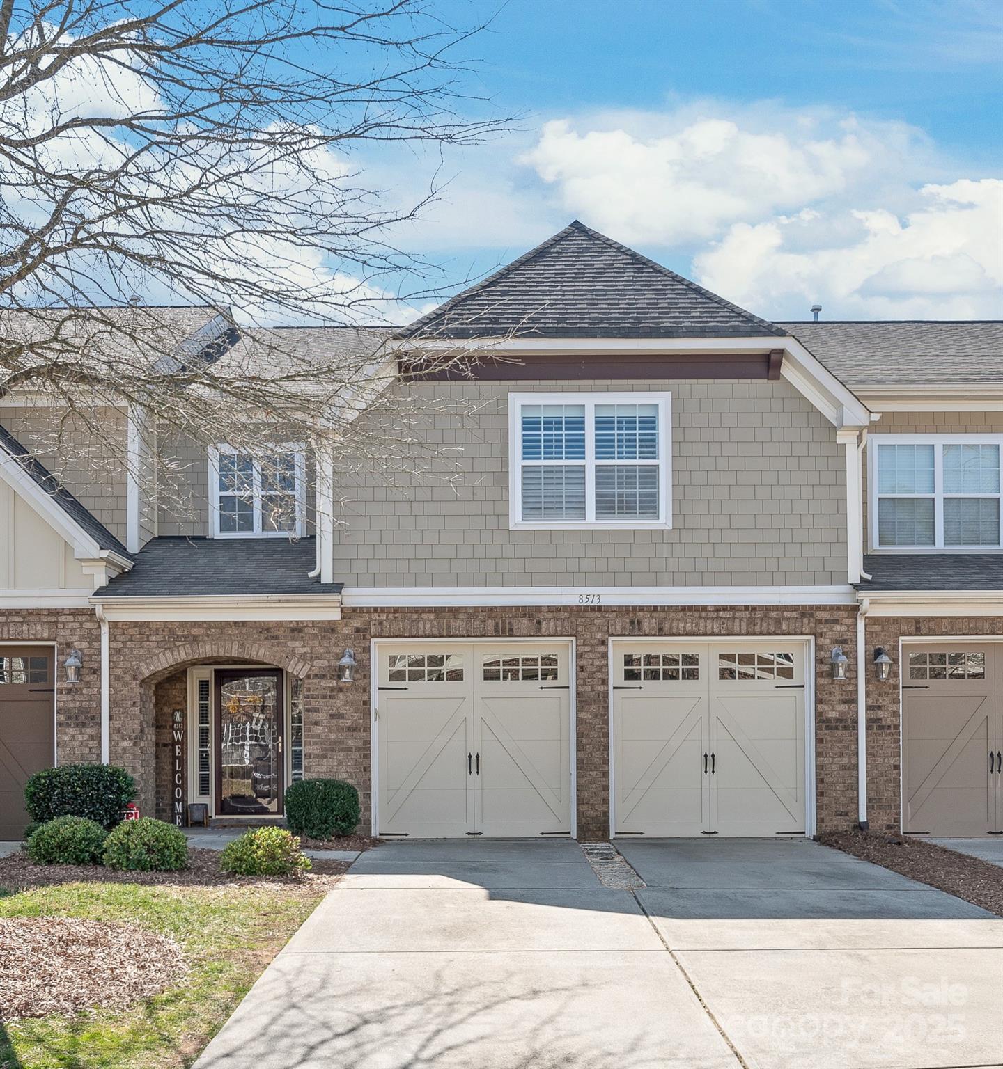 8513 Loxton Circle, Charlotte NC 28214