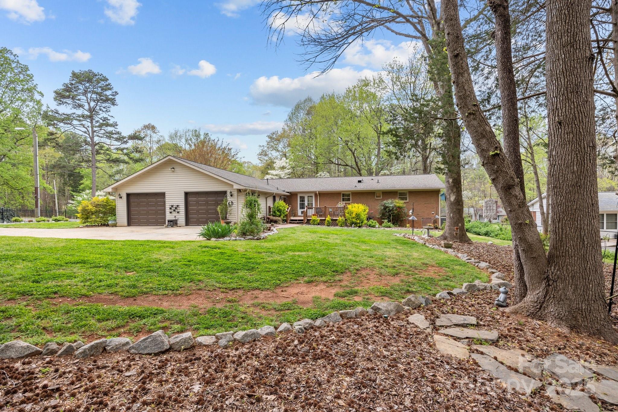 2600 Gemway Drive, Charlotte NC 28216