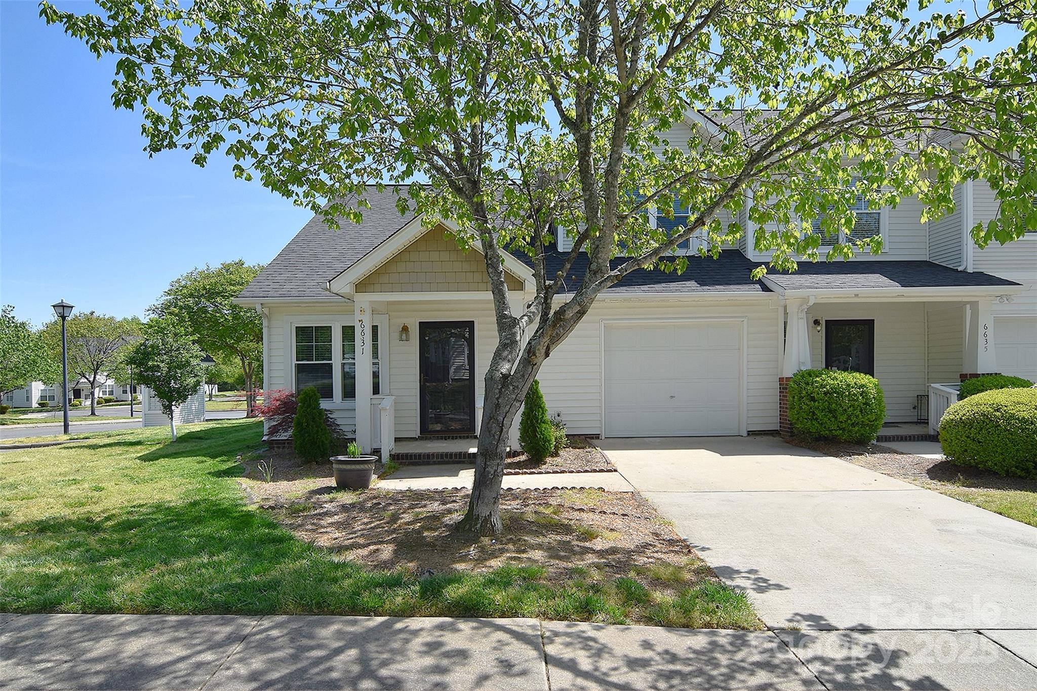 6631 Vlosi Drive, Charlotte NC 28226