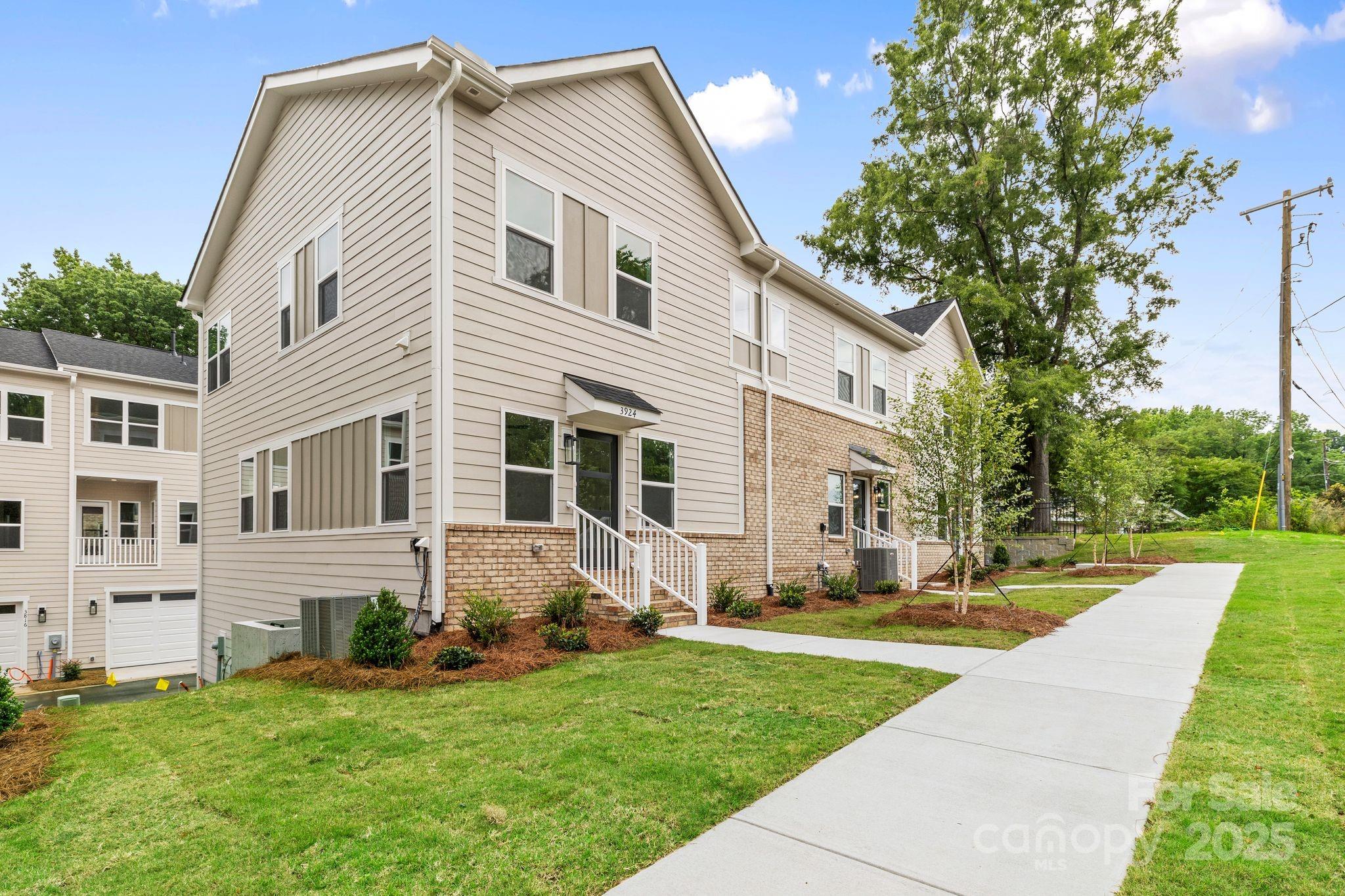 3924 Hager Drive, Charlotte NC 28208