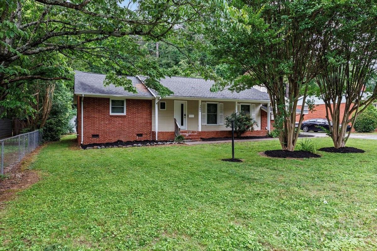 1344 Shannonhouse Drive, Charlotte NC 28215