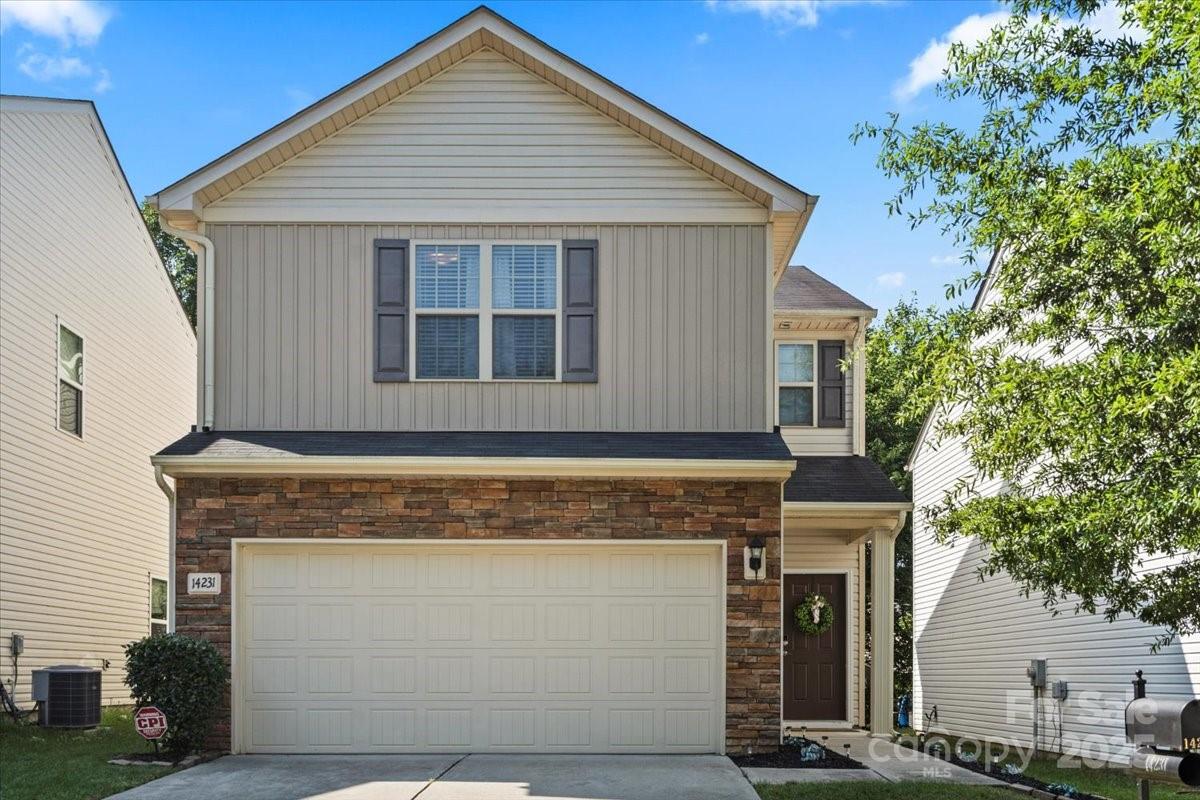 14231 Drake Watch Lane, Charlotte NC 28262