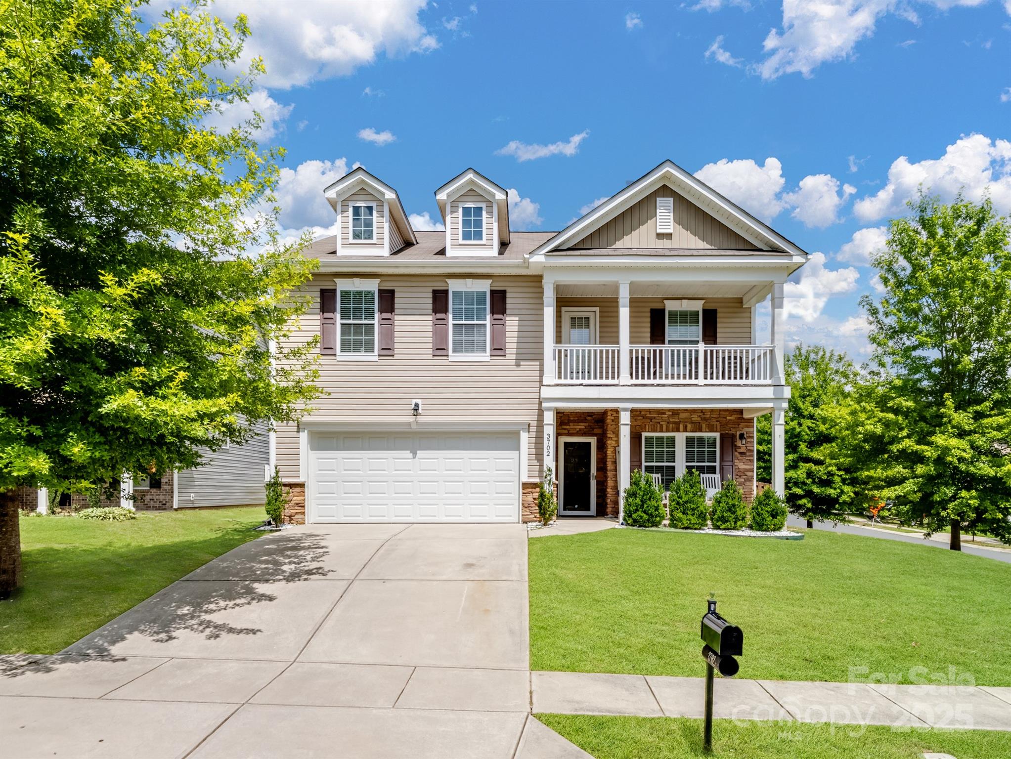 3702 Wiegon Lane, Charlotte NC 28216