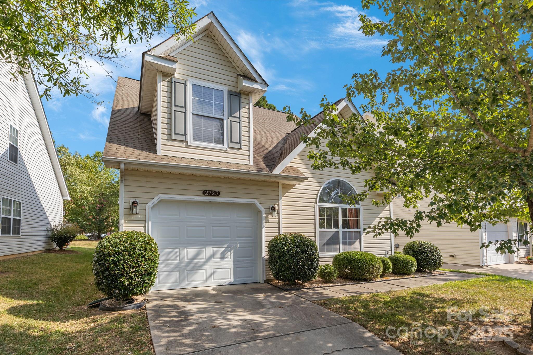 2723 Rozzelles Landing Drive, Charlotte NC 28214