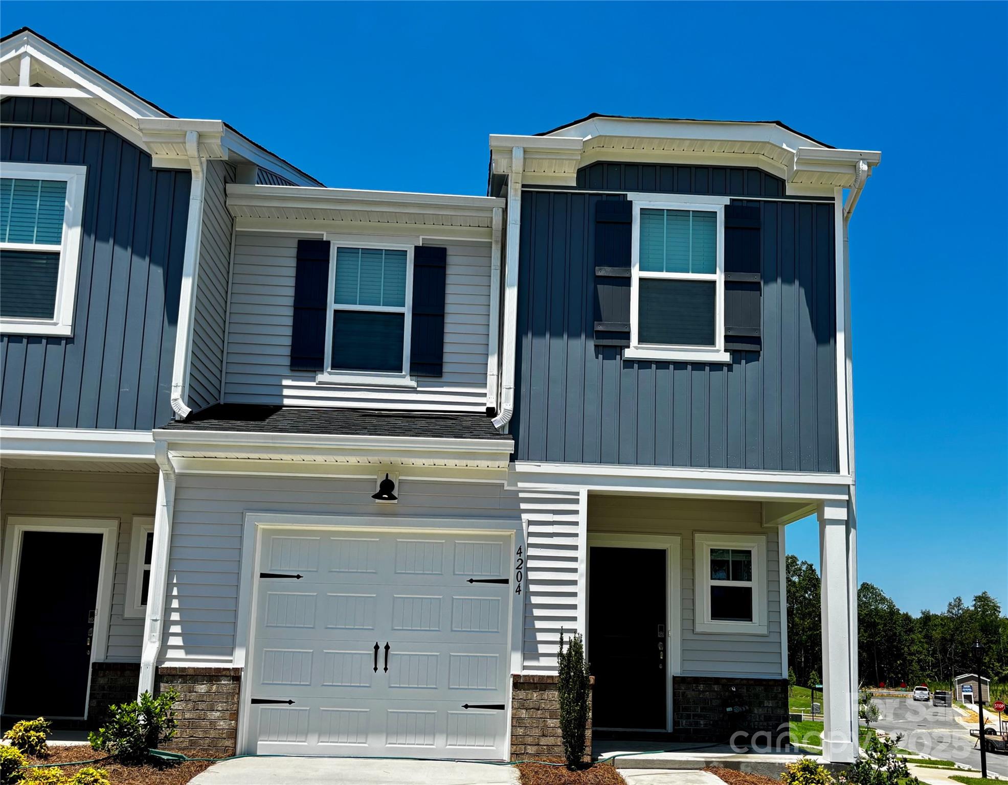 4204 Summit Woods Drive, Charlotte NC 28216