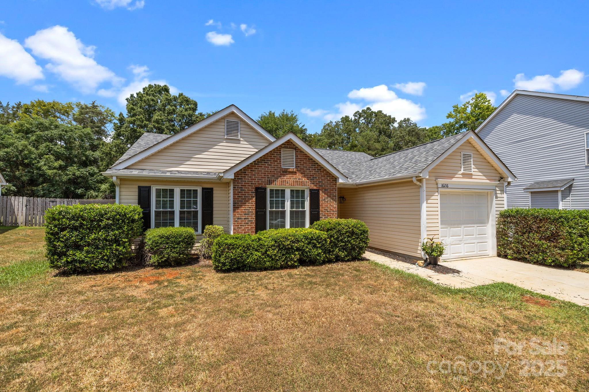 16216 Circlegreen Drive, Charlotte NC 28273