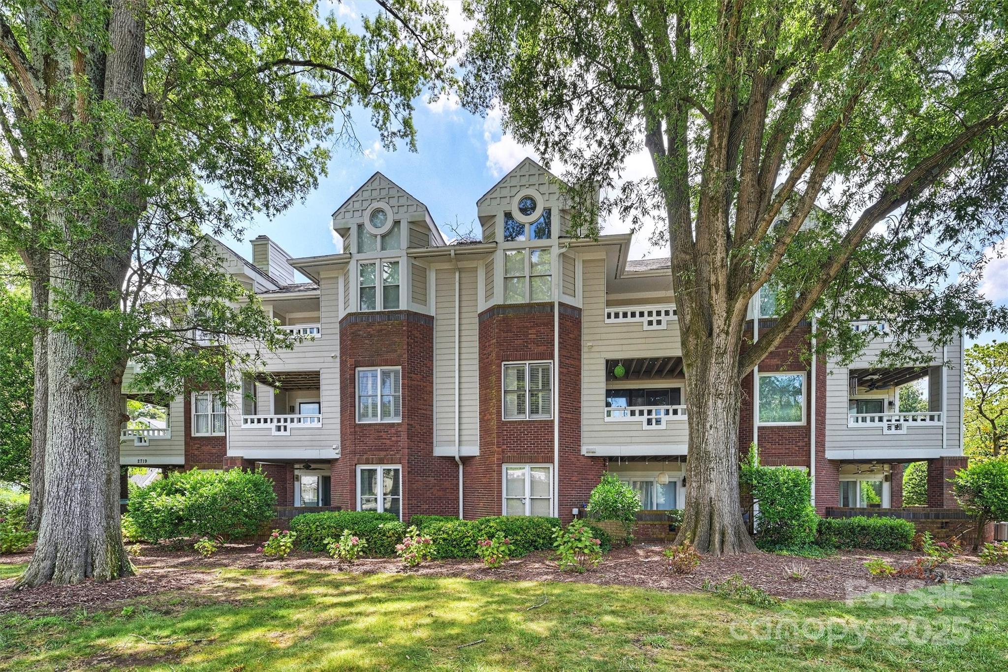 2719 Selwyn Avenue Unit 4, Charlotte NC 28209
