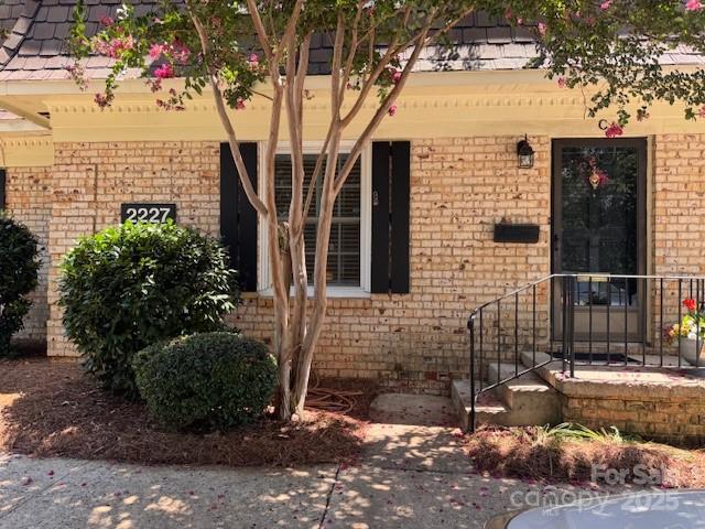 2227 Rexford Road, Charlotte NC 28211