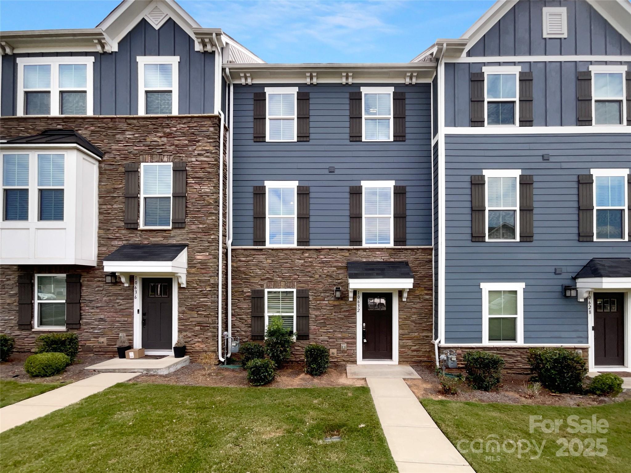 10632 Overlook Mountain Drive, Charlotte NC 28216