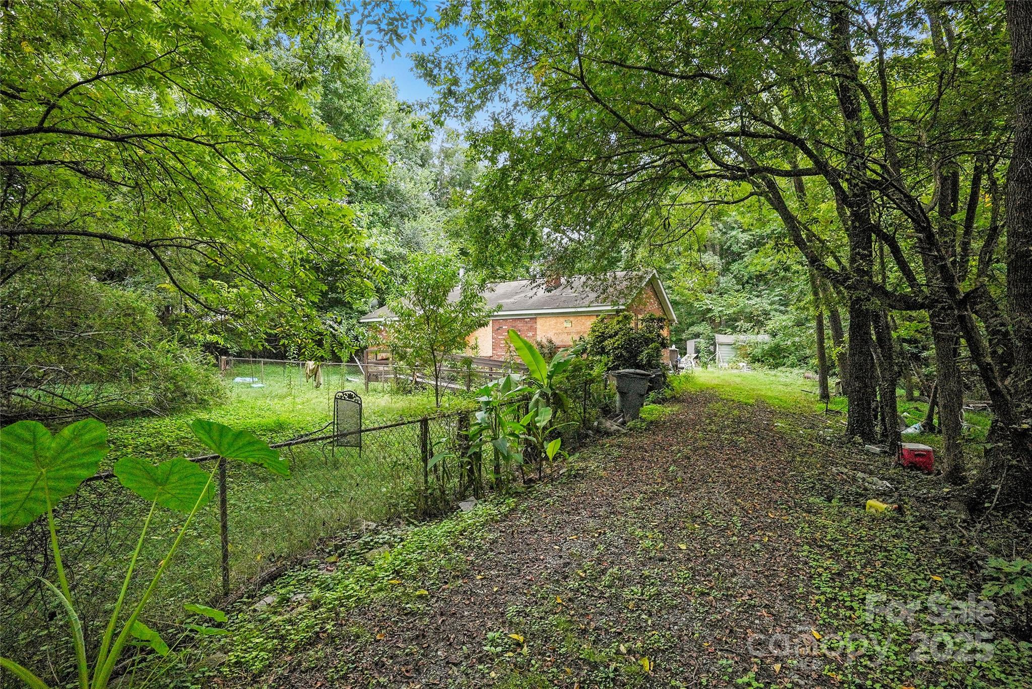 6109 Paw Creek Road, Charlotte NC 28214