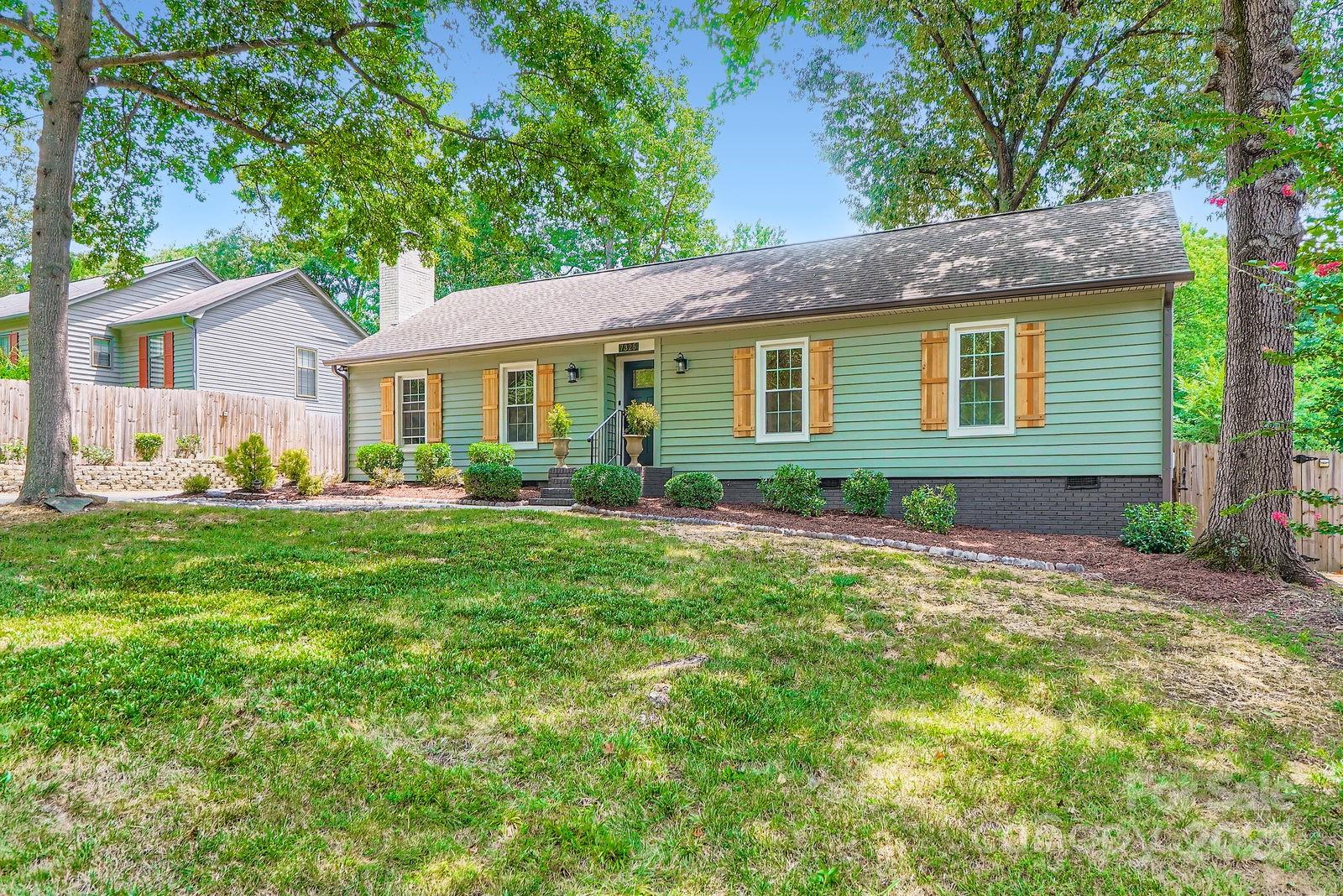 7325 Honey Flower Place, Charlotte NC 28214