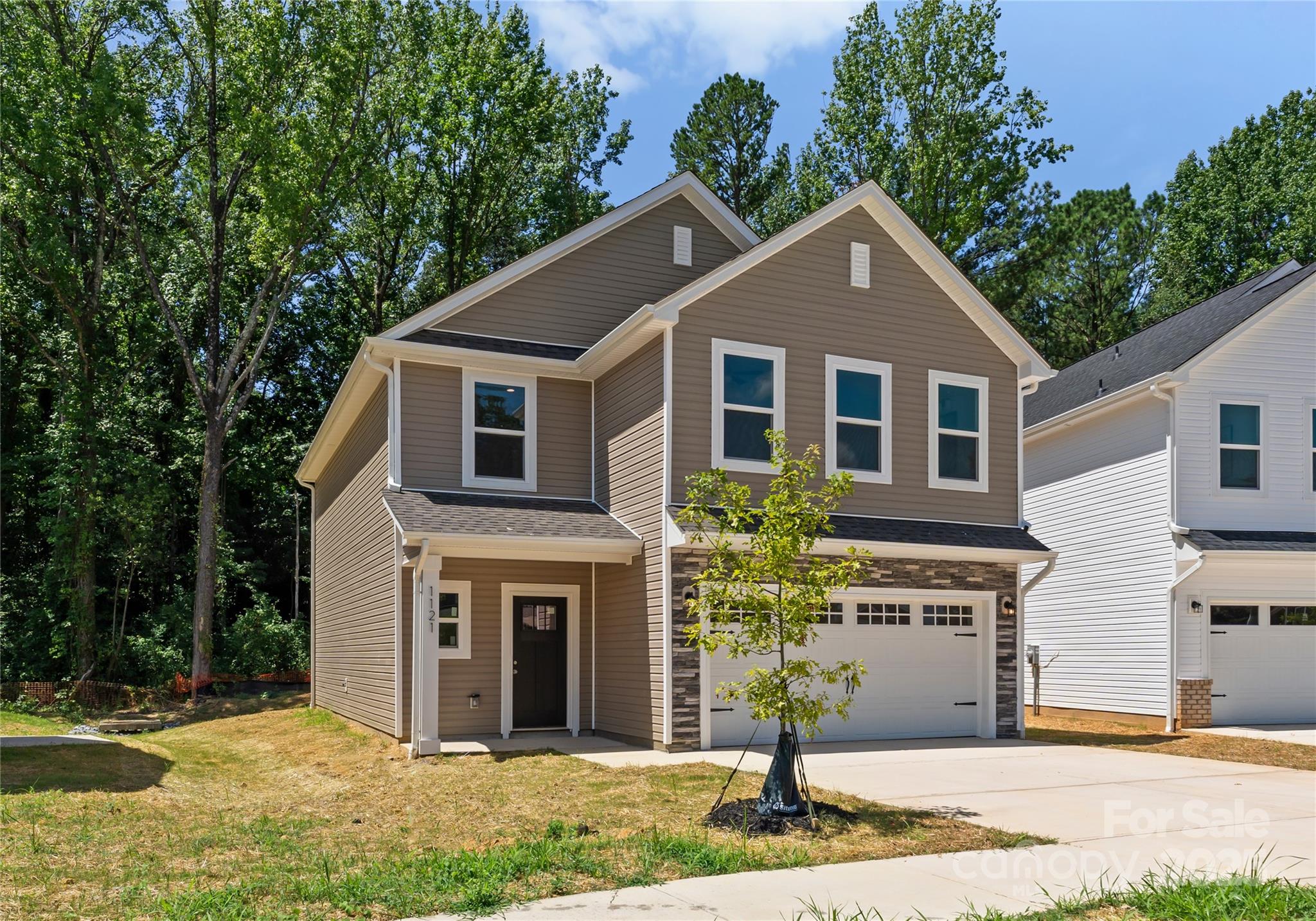 1121 Thayer Glen Court, Charlotte NC 28213