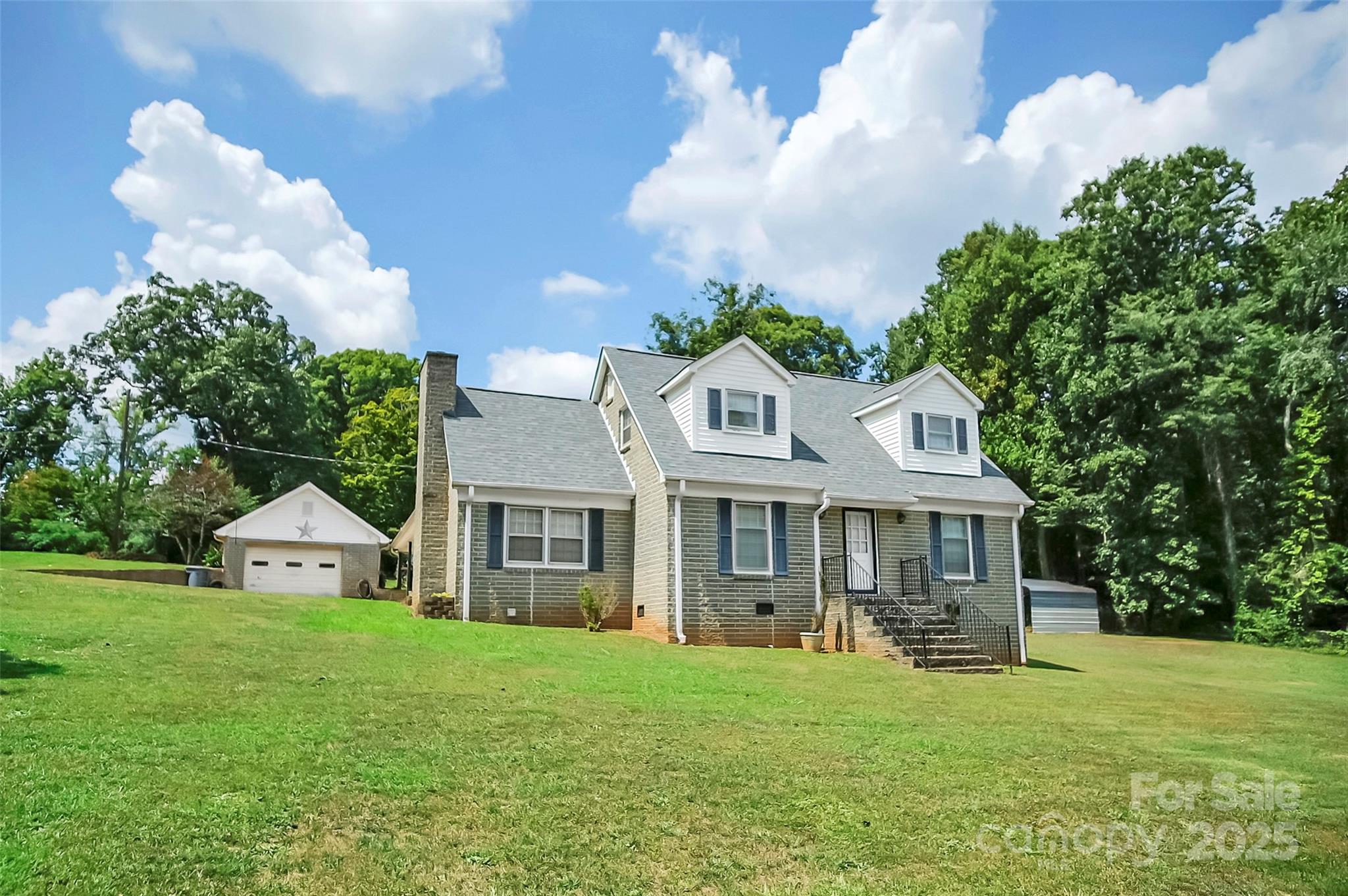 113 Green Acres Road, Mount Holly NC 28120
