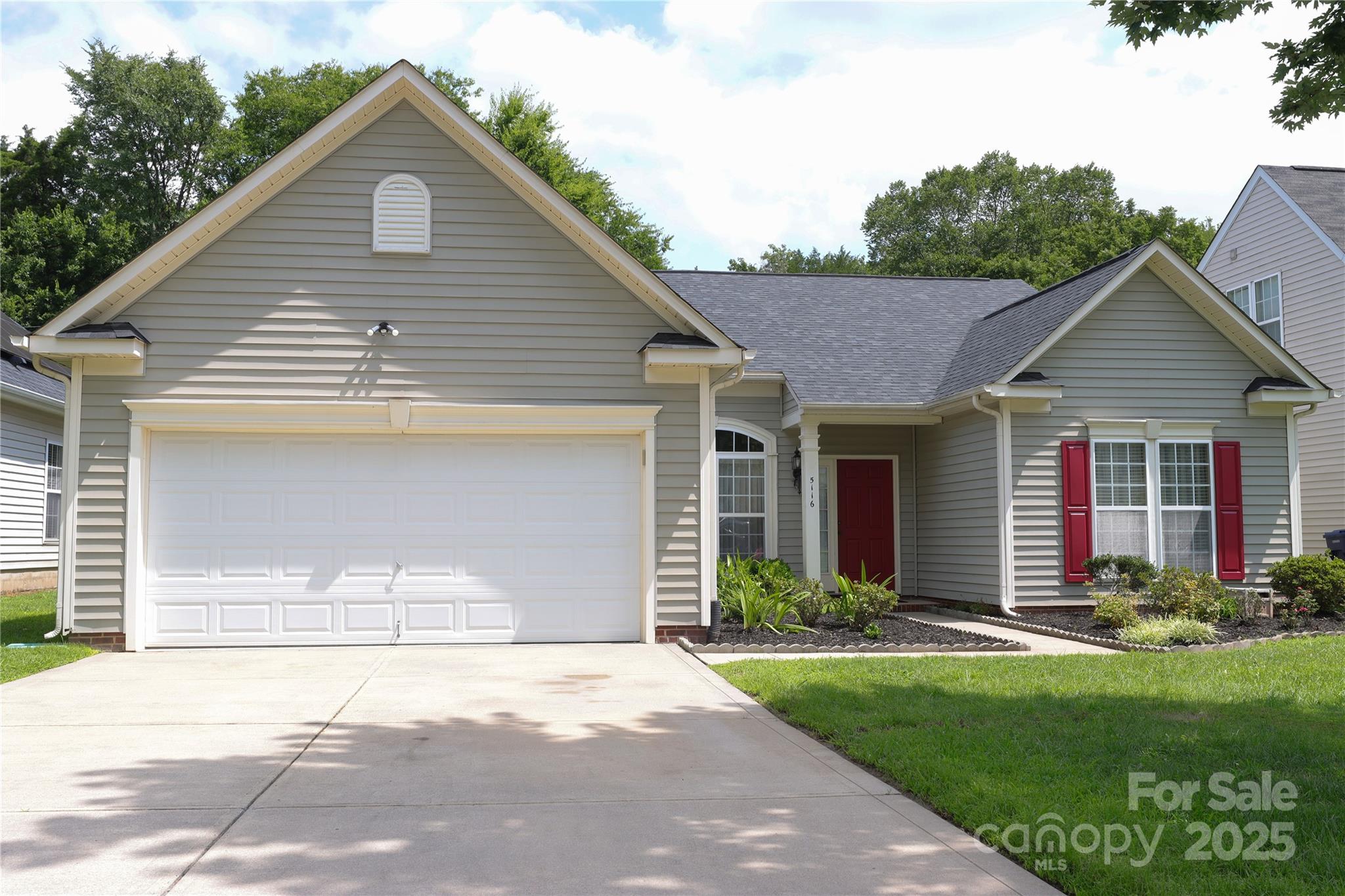 5116 Sunburst Lane, Charlotte NC 28213
