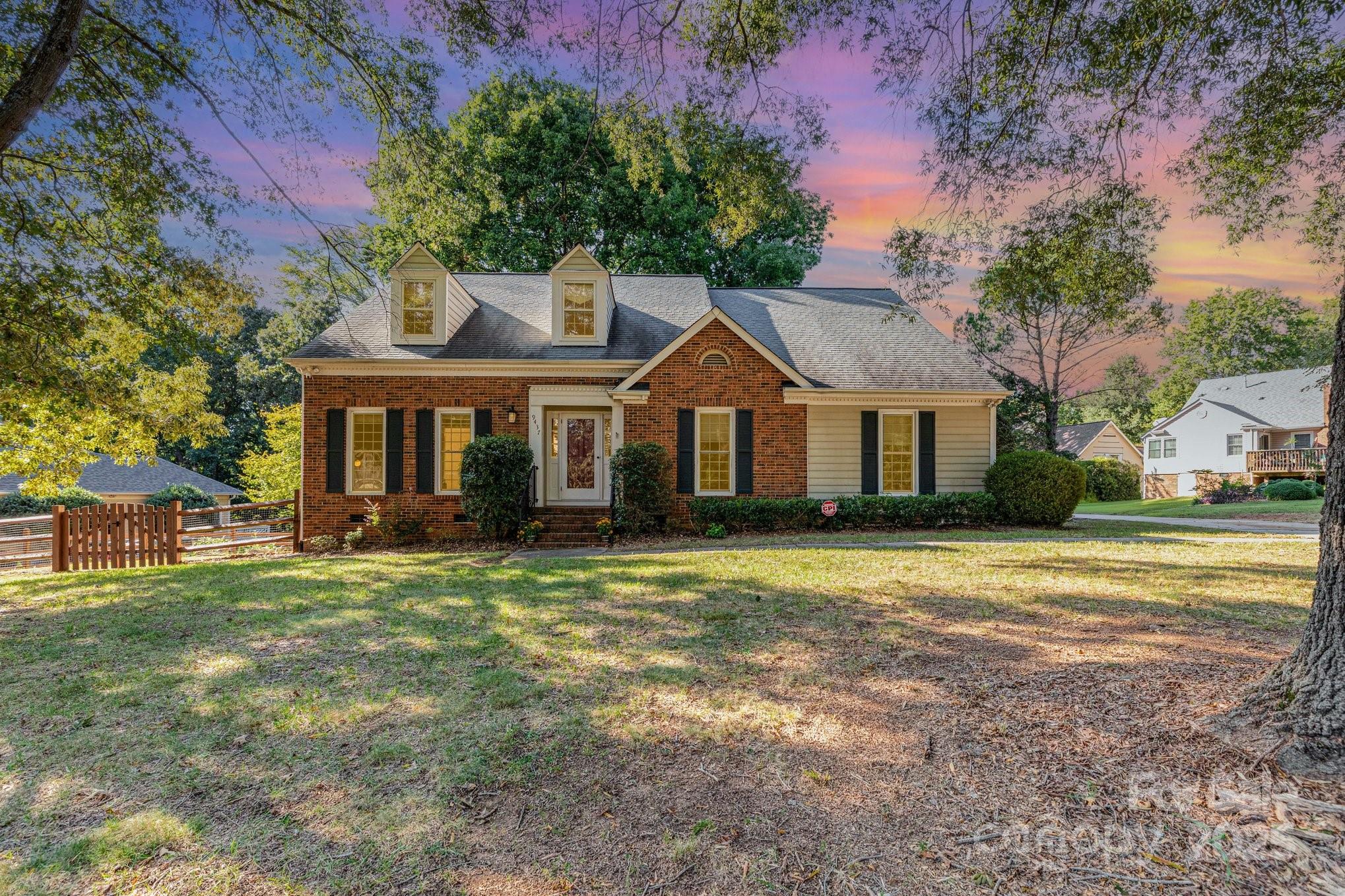 9437 Fairmead Drive, Charlotte NC 28269