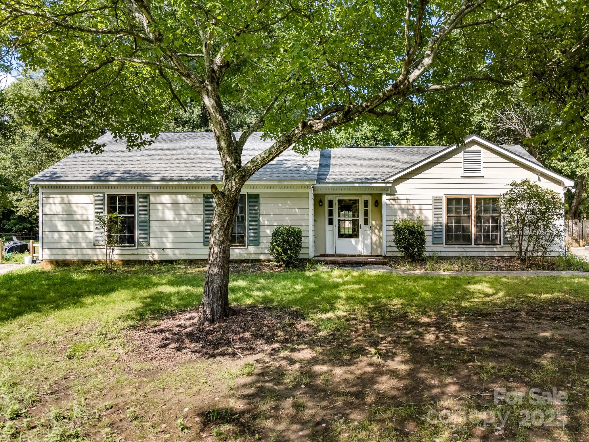 2506 Lawton Bluff Road, Charlotte NC 28226