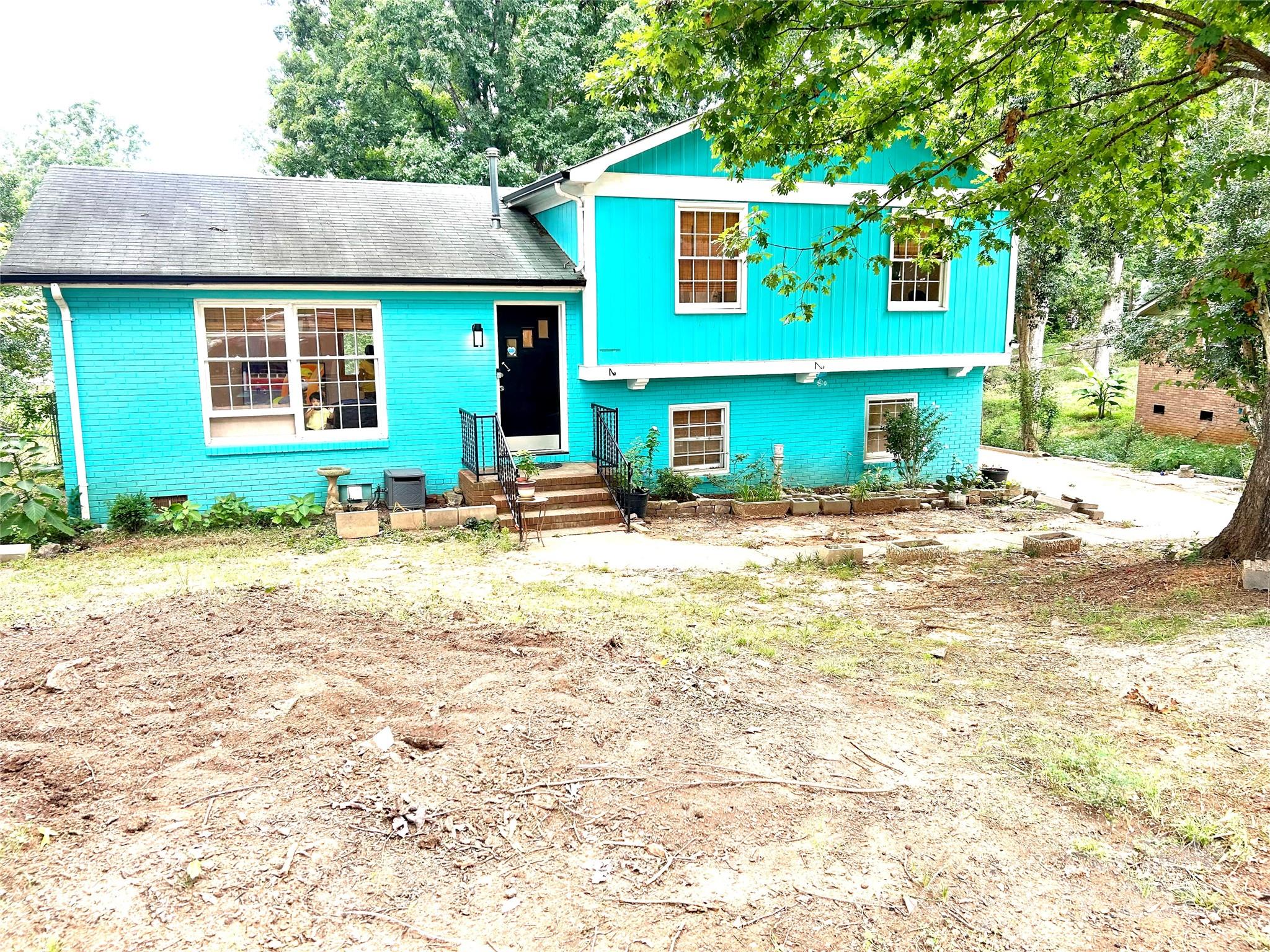 6708 Lynmont Drive, Charlotte NC 28212