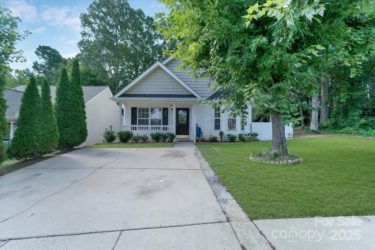 8421 Kings Creek Drive, Charlotte NC 28273