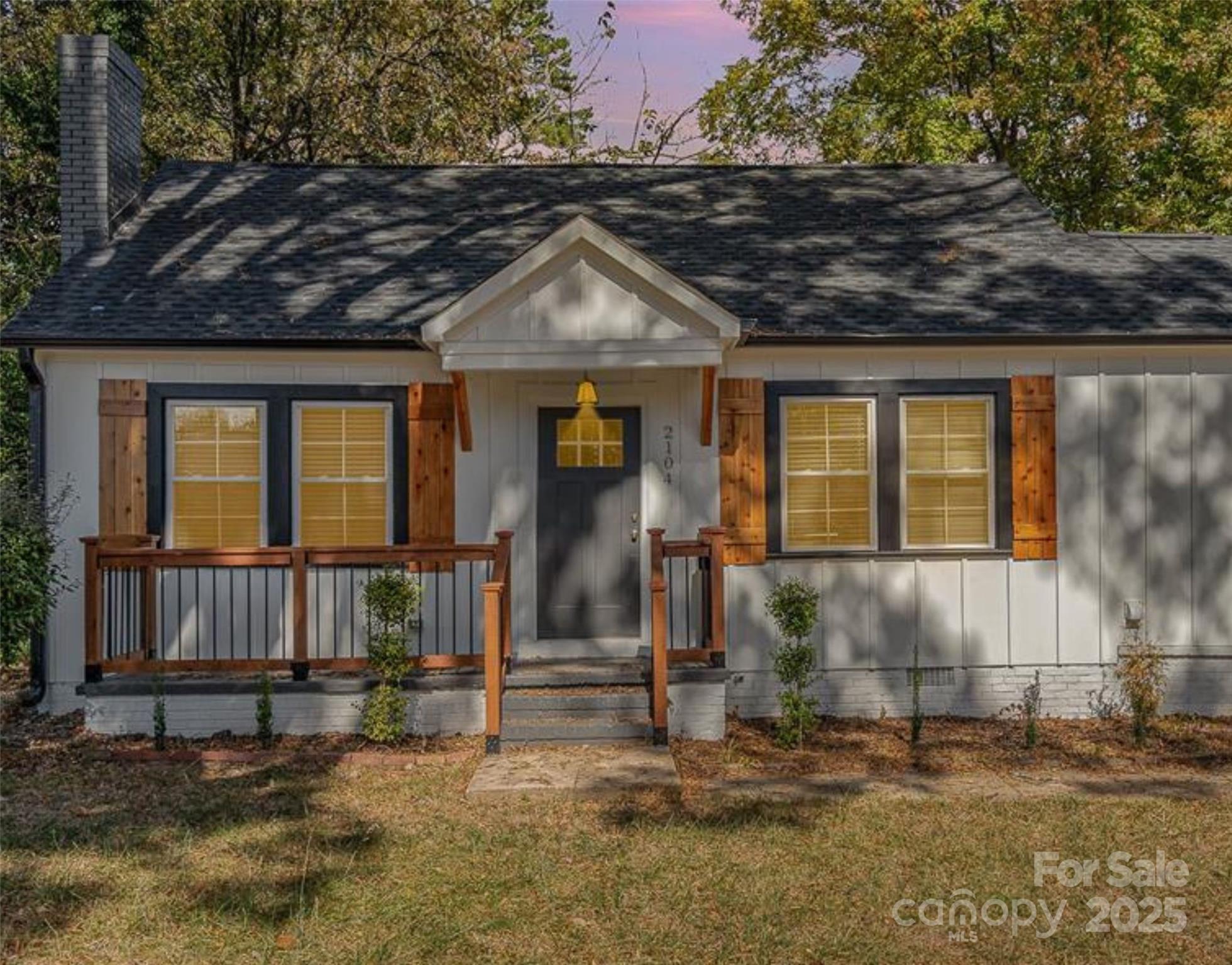 2104 St Mark Street, Charlotte NC 28216