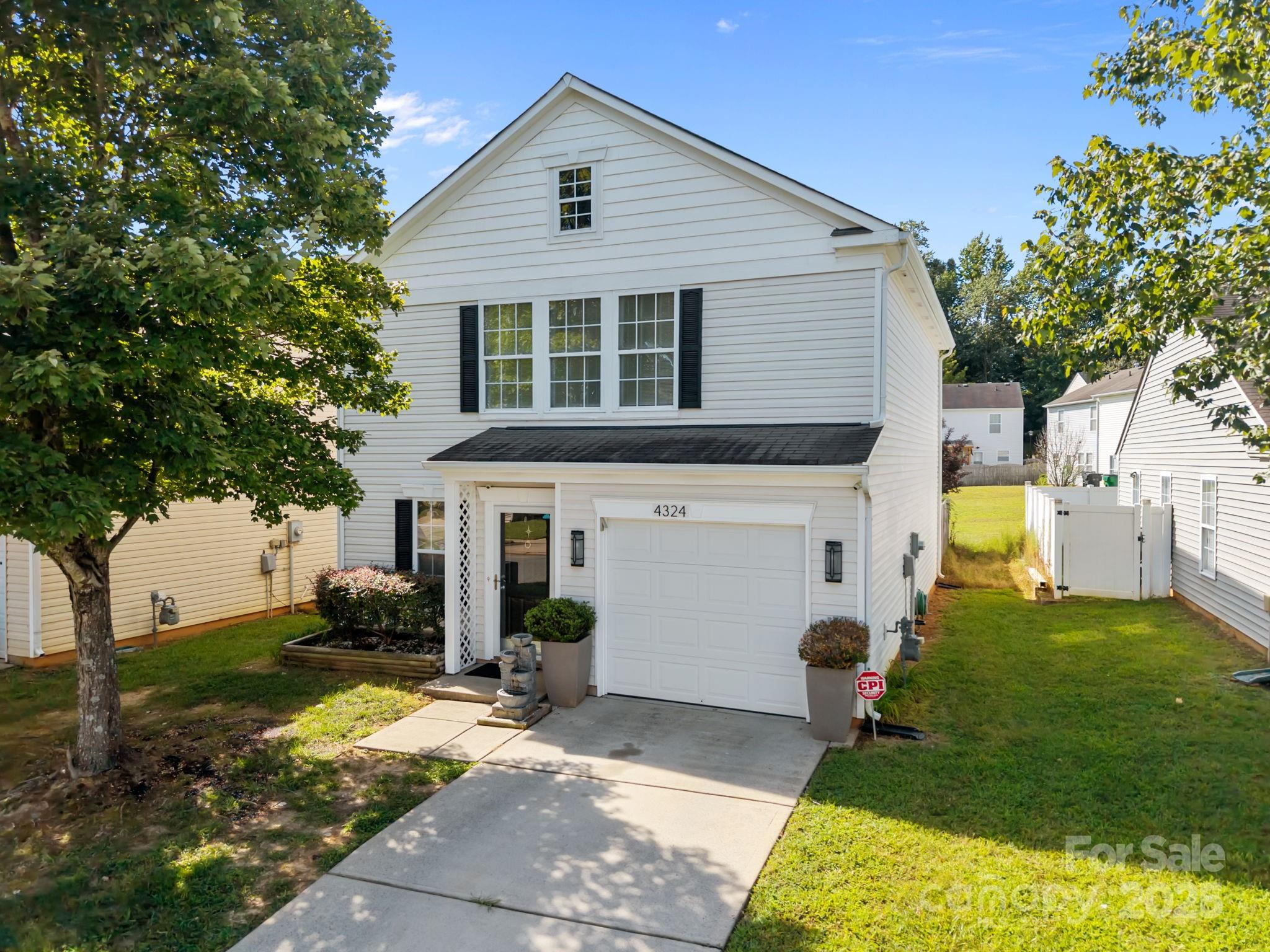 4324 Eaves Lane, Charlotte NC 28215