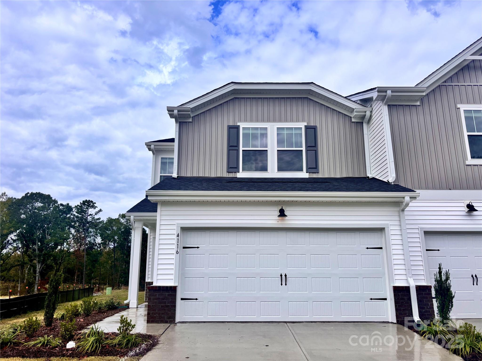 4116 Summit Woods Drive, Charlotte NC 28216
