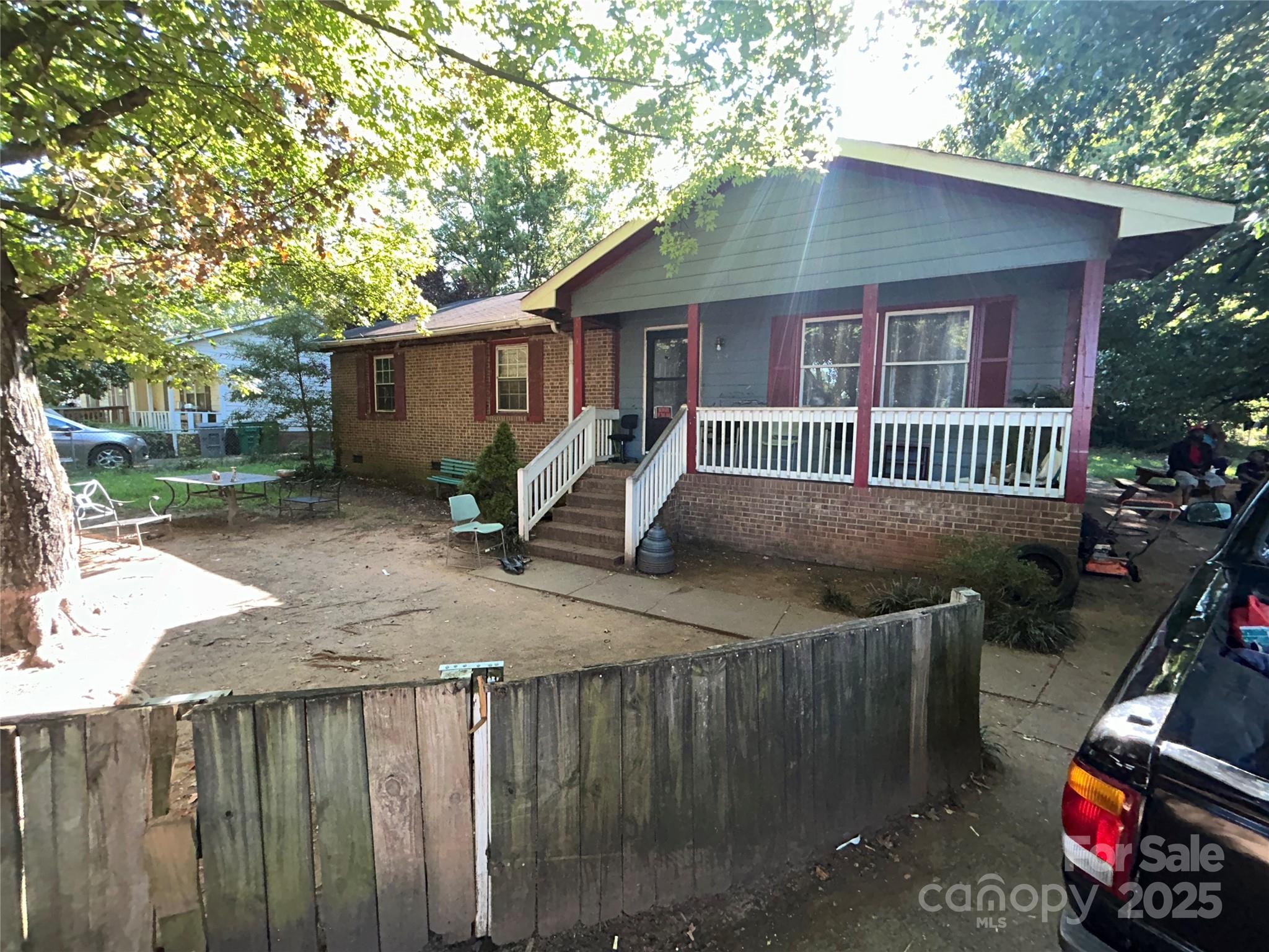 1524 Whisnant Street, Charlotte NC 28206