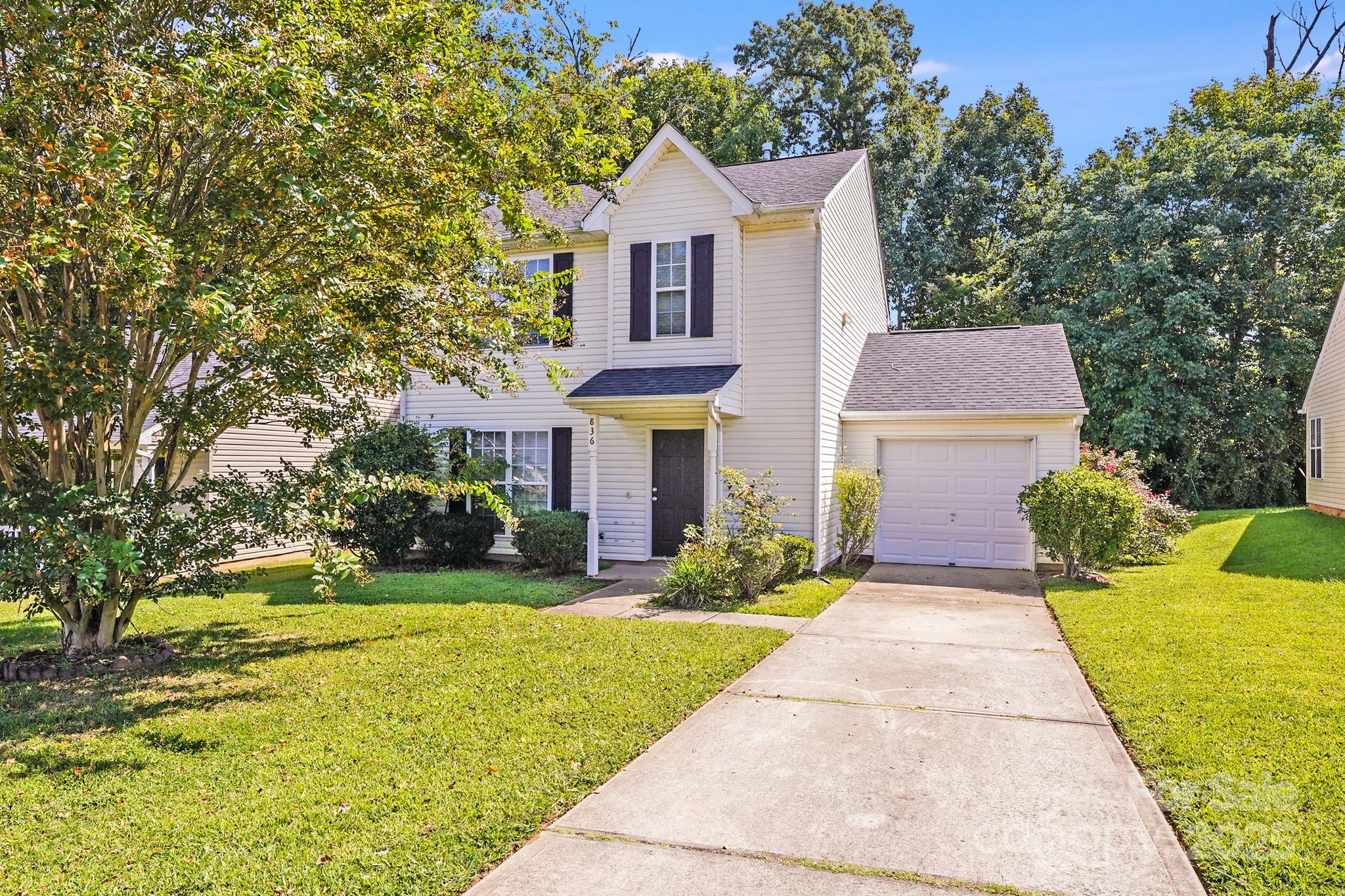 836 Almora Drive, Charlotte NC 28216