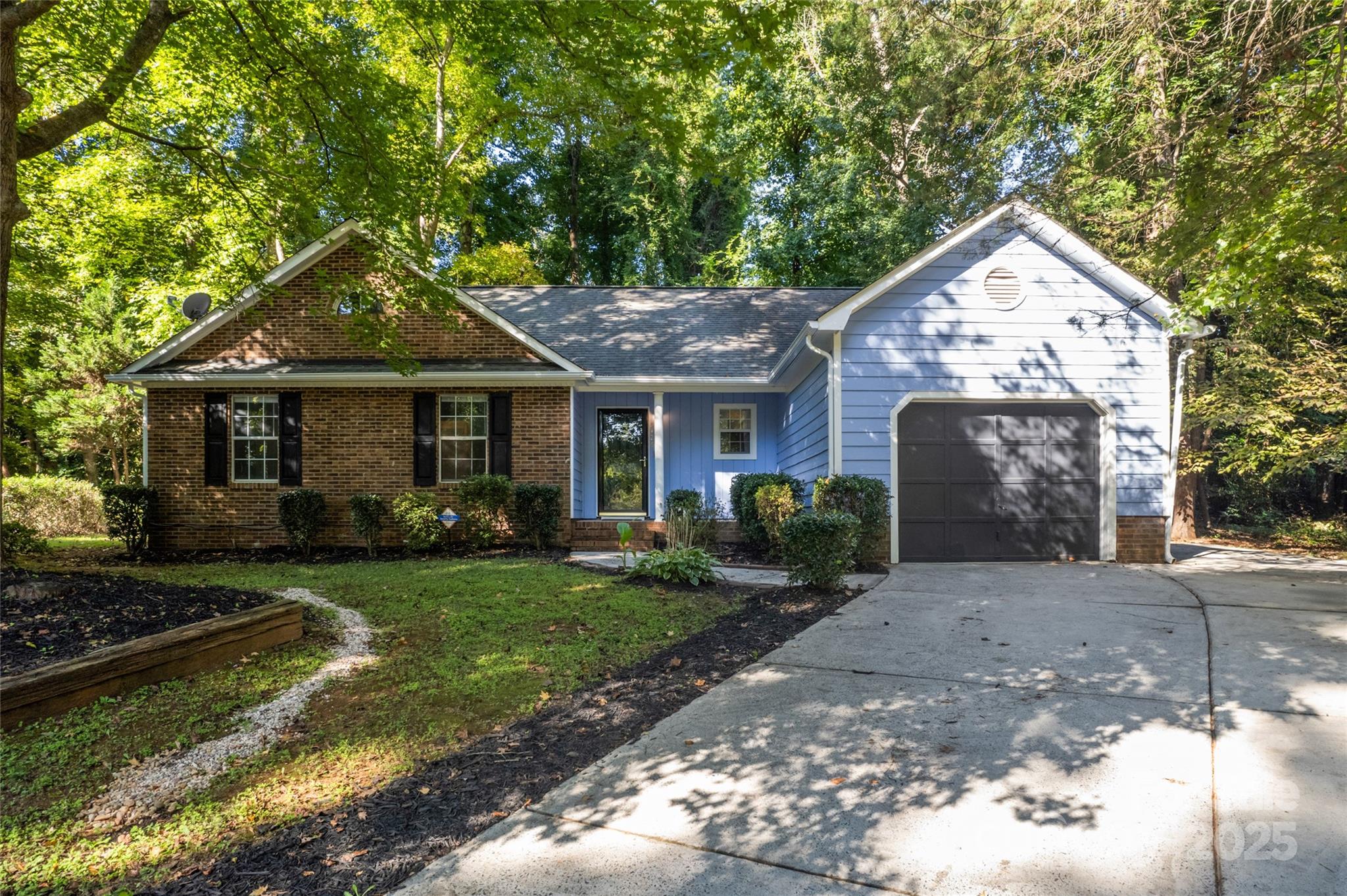 5426 Leaford Court, Charlotte NC 28227