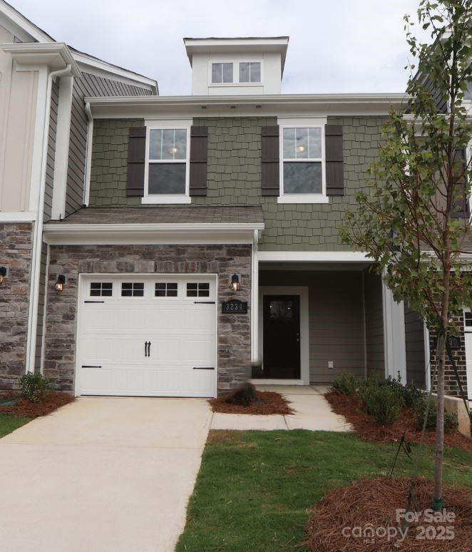 3234 Lilac Grove Drive, Charlotte NC 28269