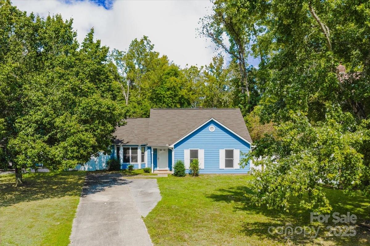 4205 Hounds Run Drive, Matthews NC 28105