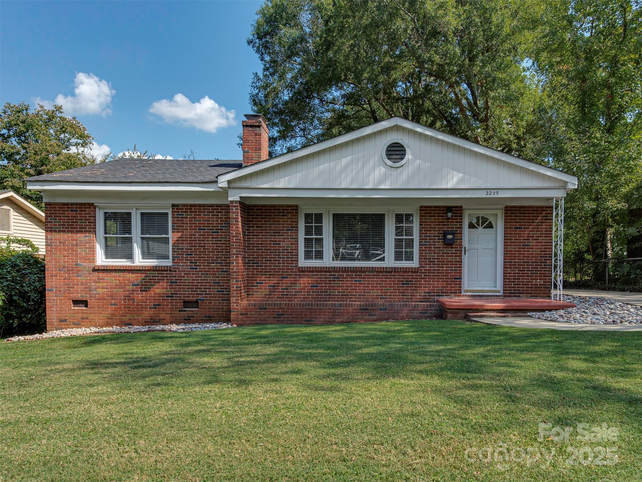 2209 Markham Court, Charlotte NC 28205