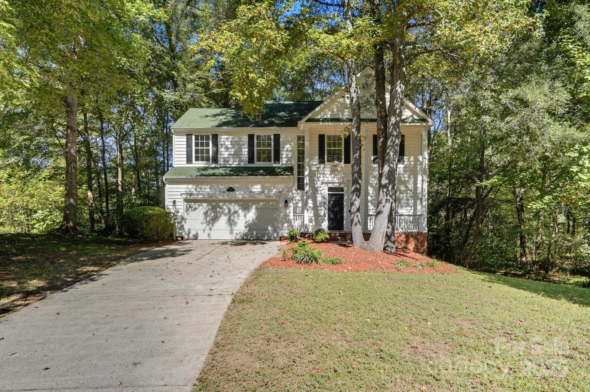 8731 Woodhill Manor Court, Charlotte NC 28215