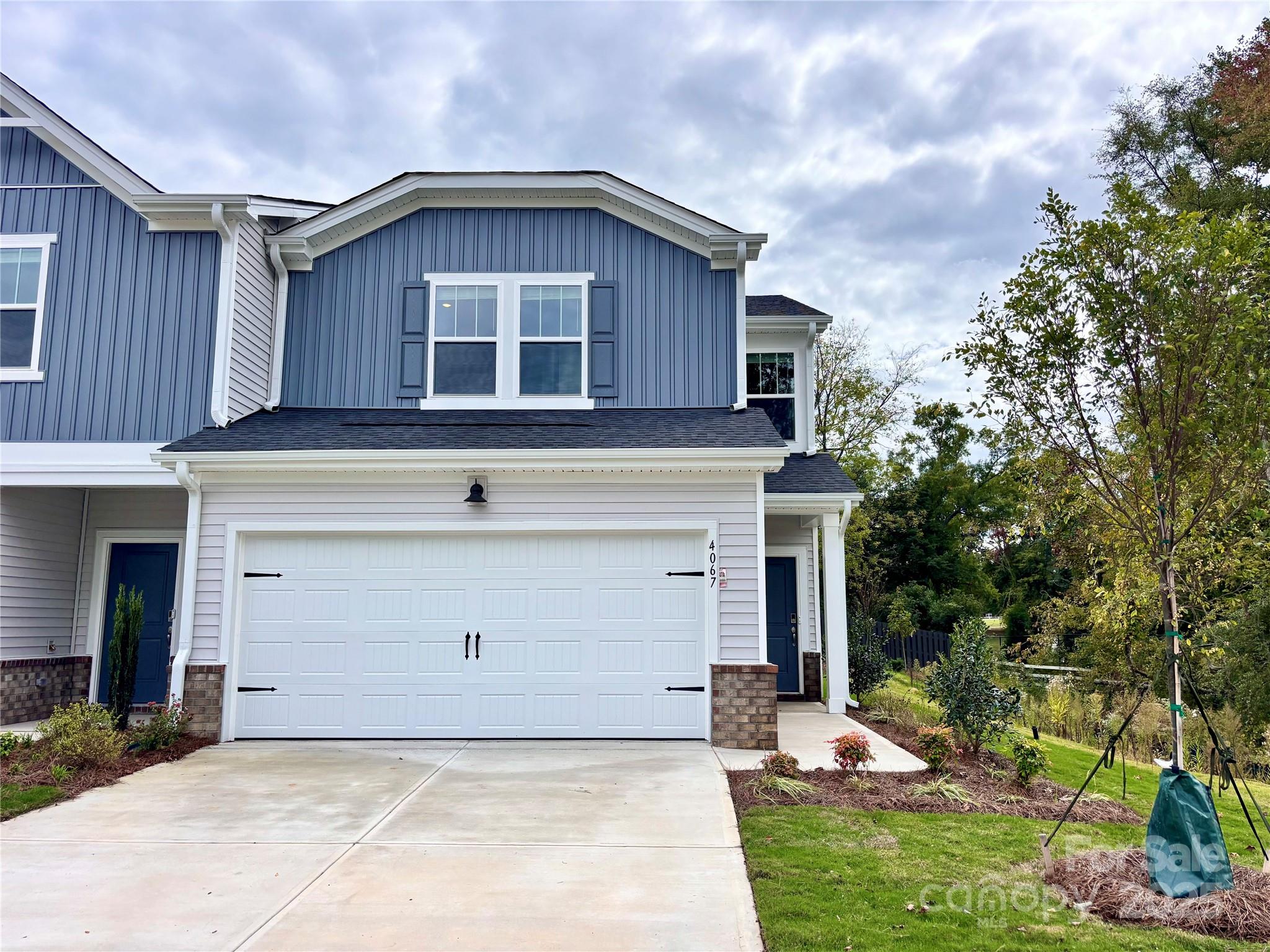 4067 Summit Woods Drive, Charlotte NC 28216
