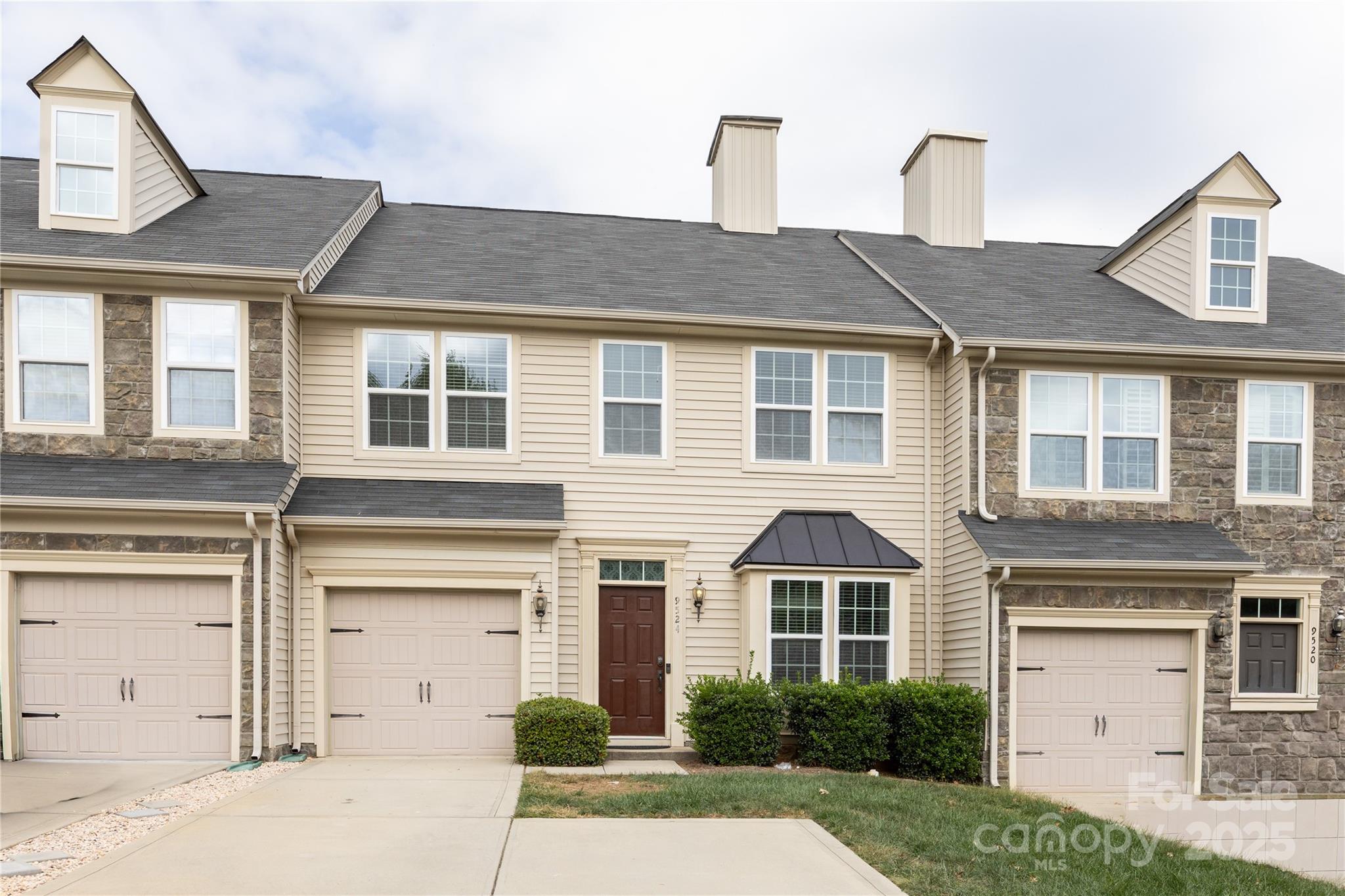 9524 Birkwood Court, Charlotte NC 28278