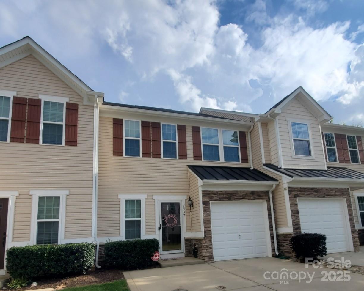 7537 Red Mulberry Way, Charlotte NC 28273