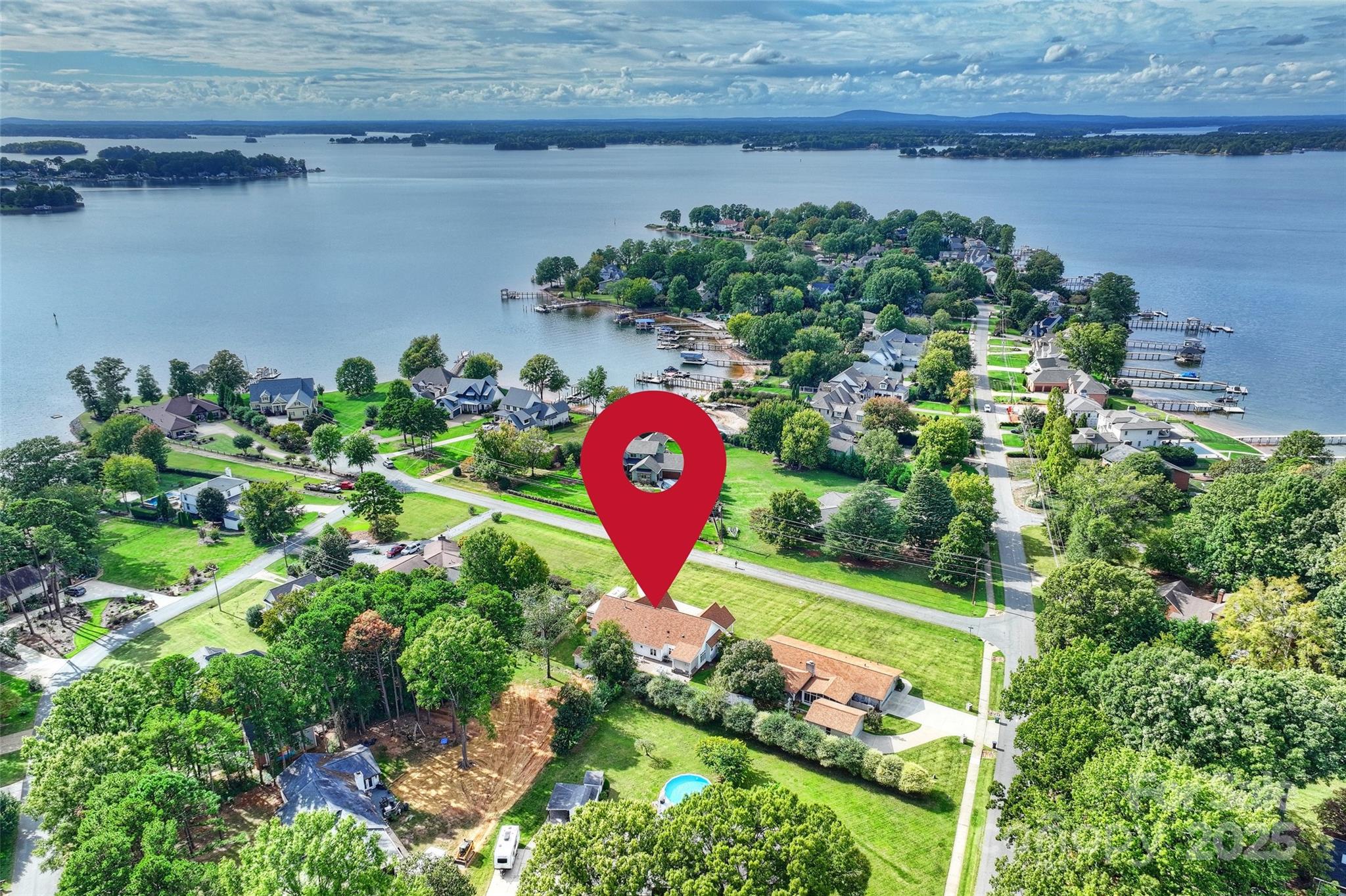 21228 Lakeview Circle, Cornelius NC 28031