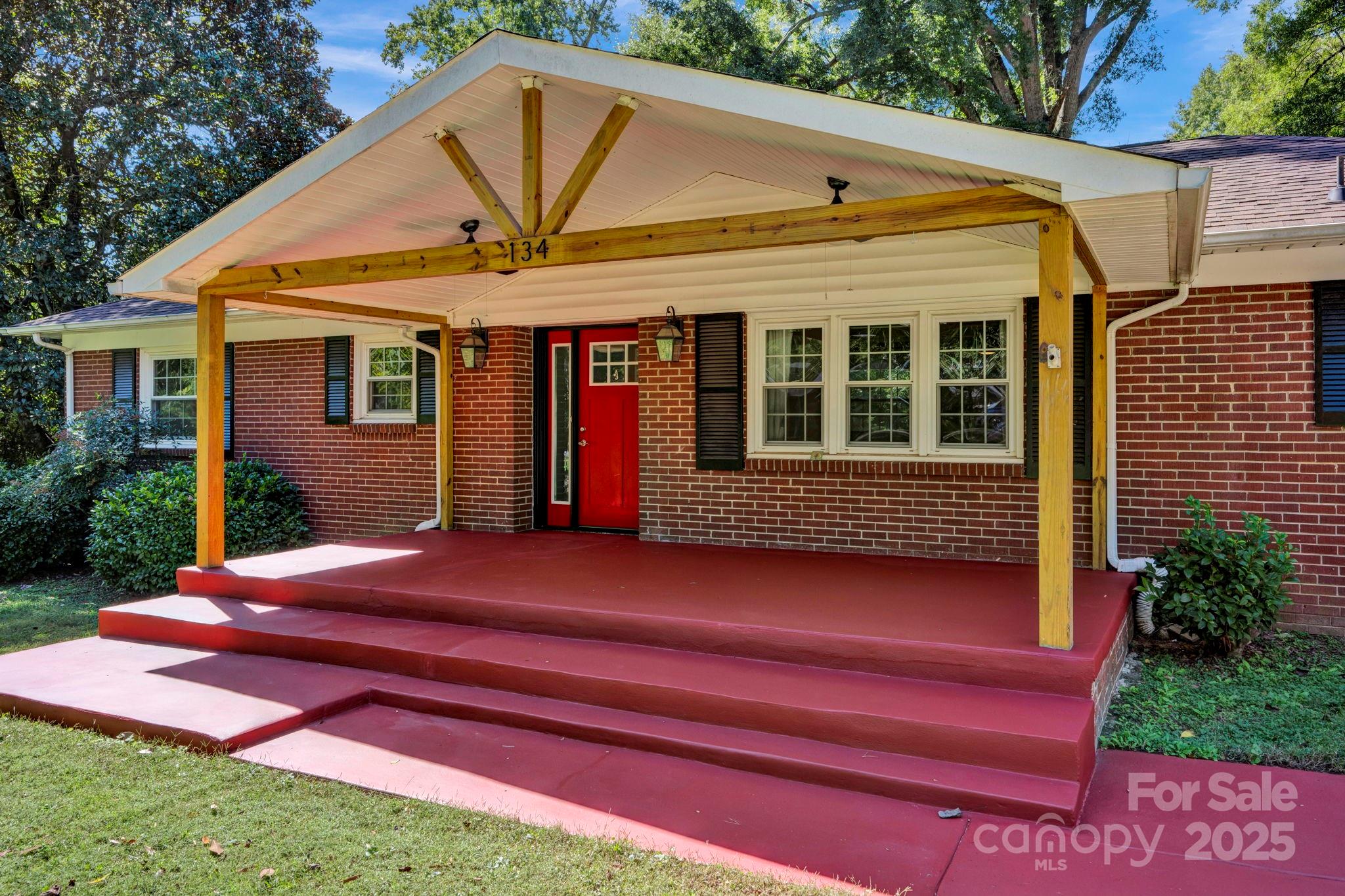 134 Birchwood Drive, Charlotte NC 28214