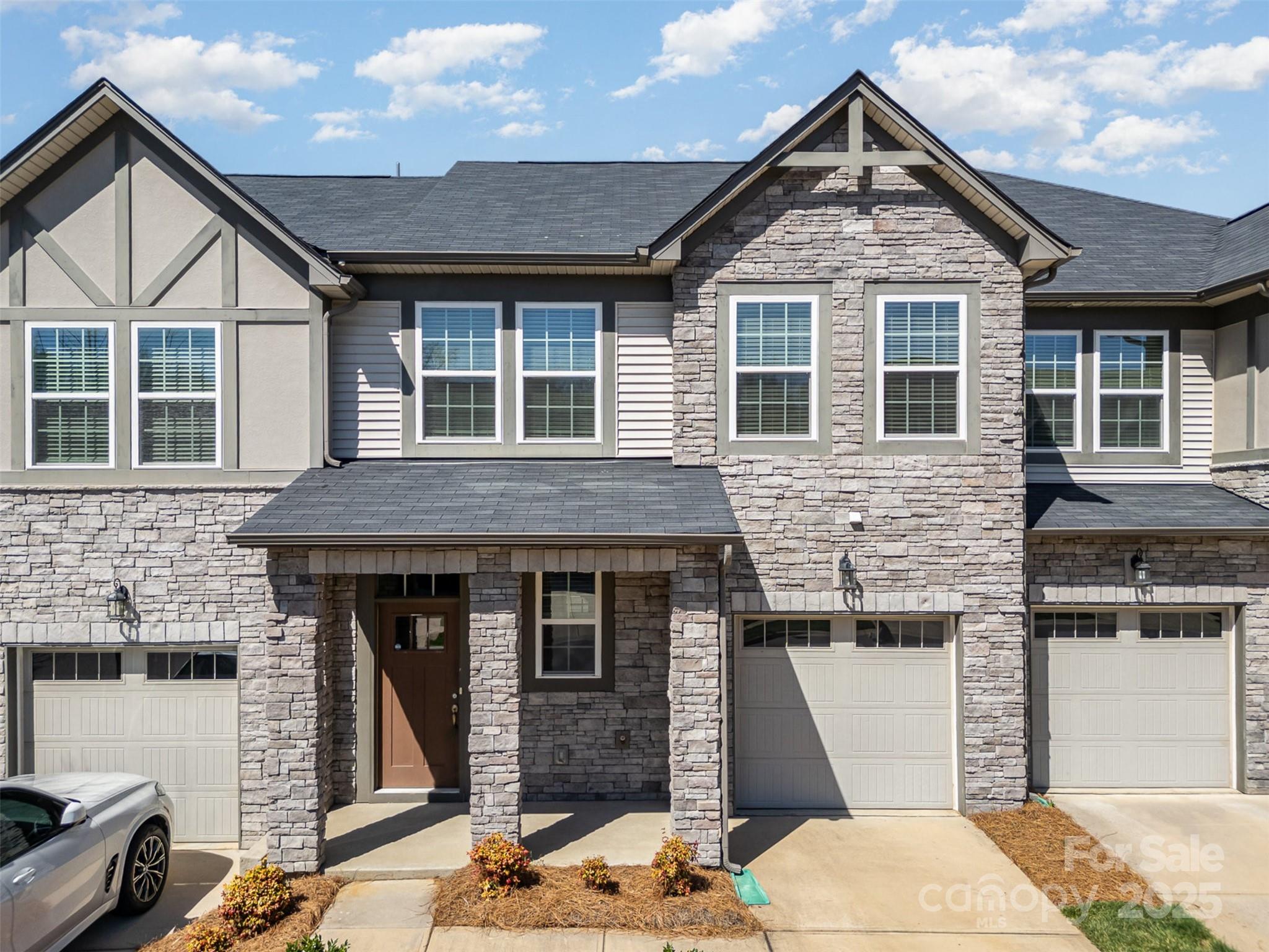 9320 Glenburn Lane, Charlotte NC 28278