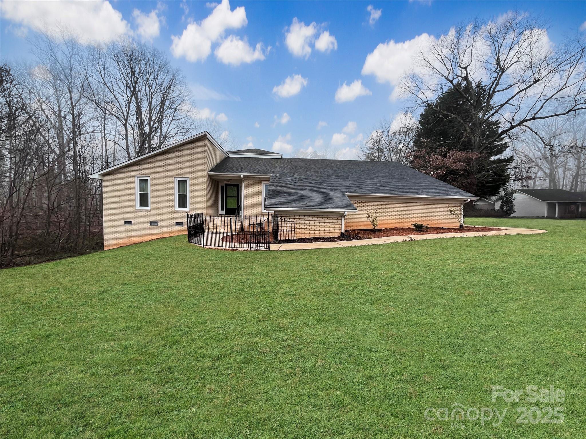 1769 Old Nc 27 Highway, Mount Holly NC 28120