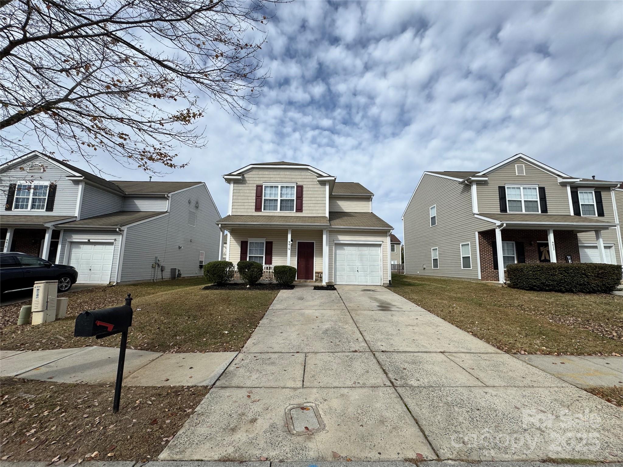 9019 Newfield Street, Charlotte NC 28216