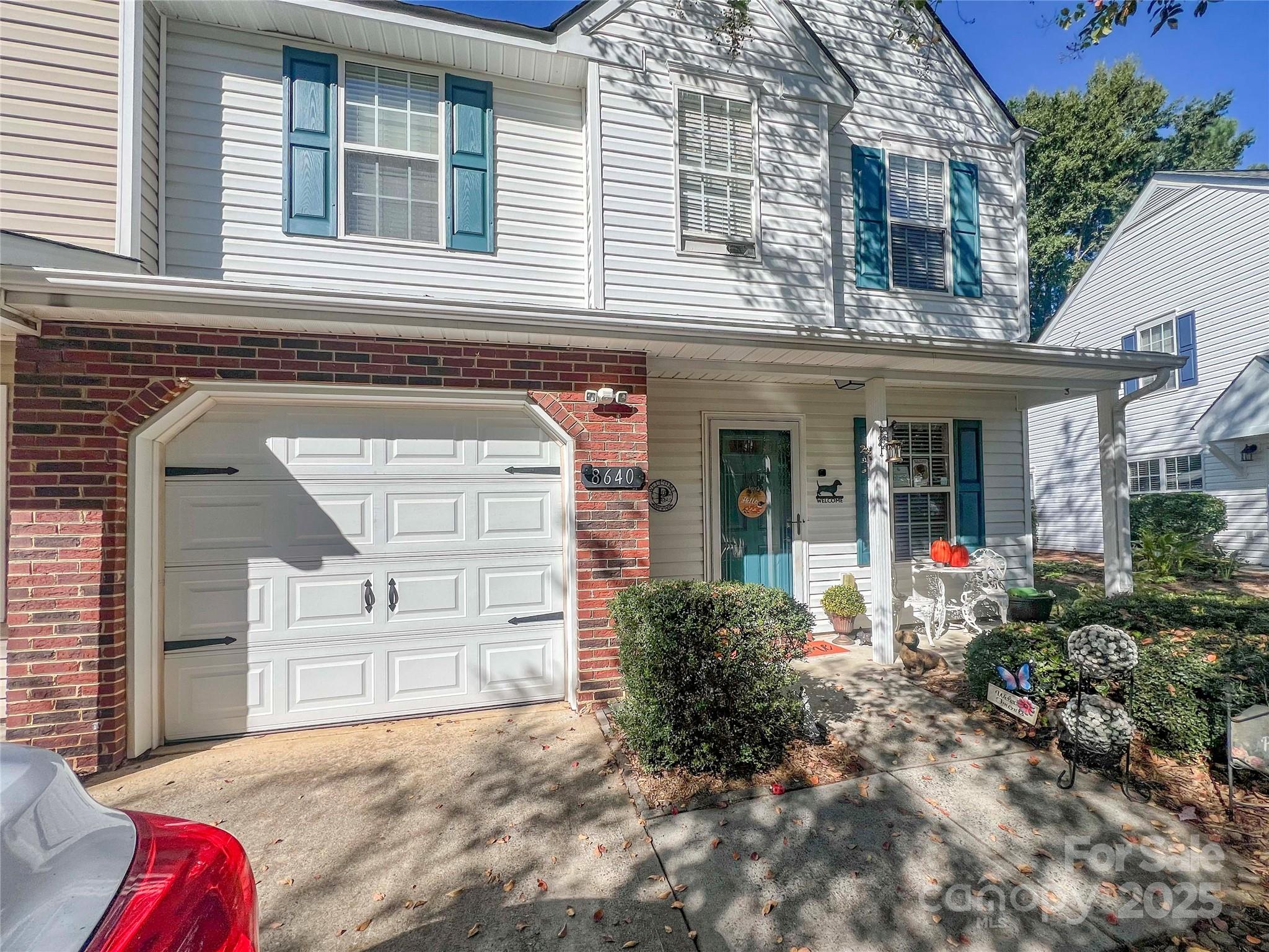 8640 Robinson Forest Drive, Charlotte NC 28277