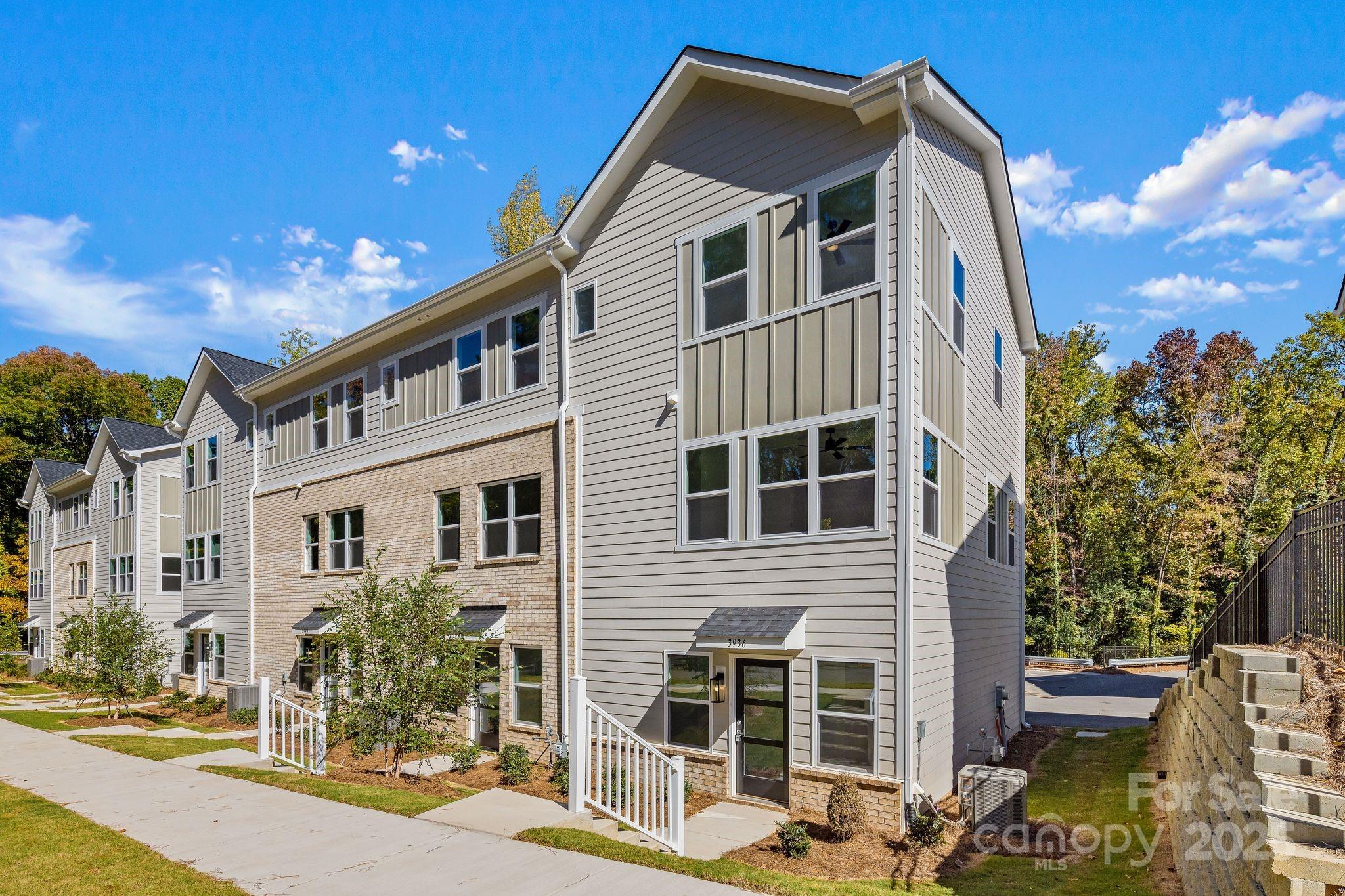 3936 Hager Drive, Charlotte NC 28208