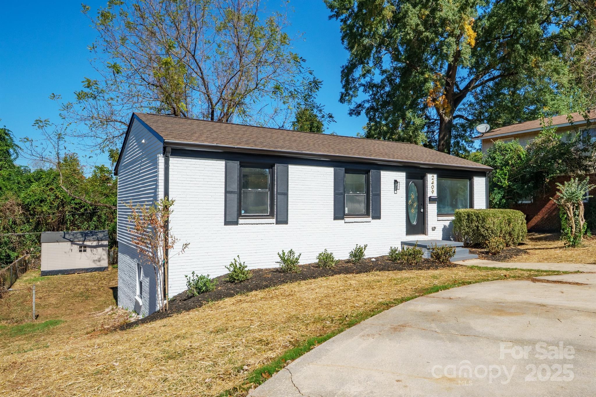 2409 Abelwood Road, Charlotte NC 28216