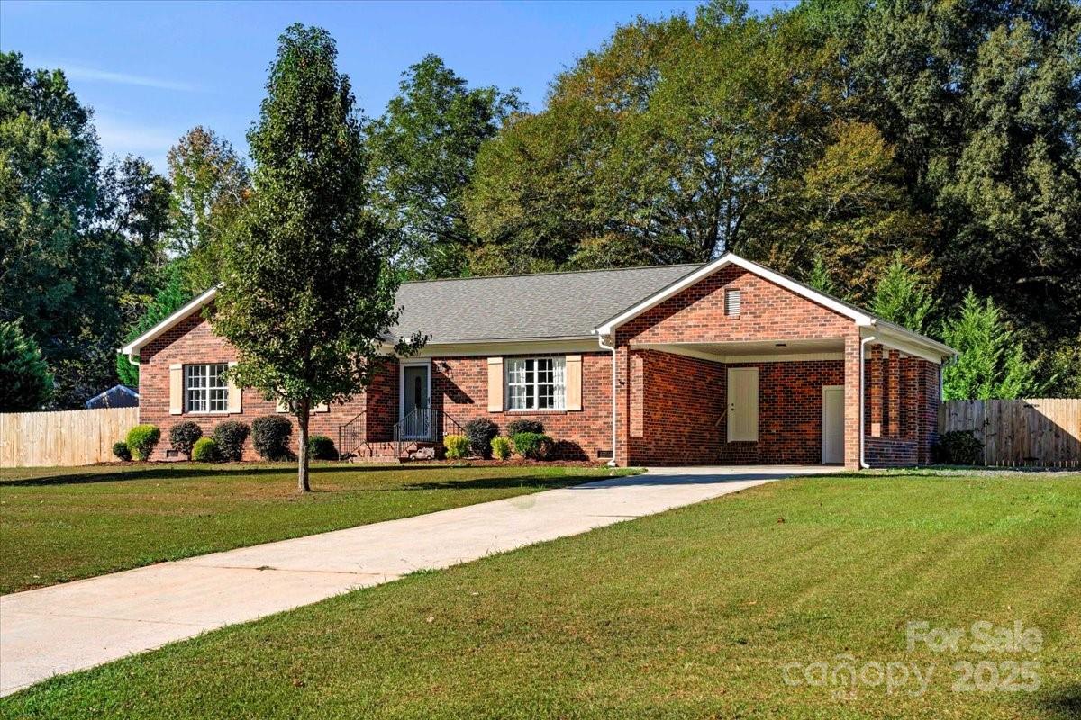 11001 S Hampton Drive, Mint Hill NC 28227