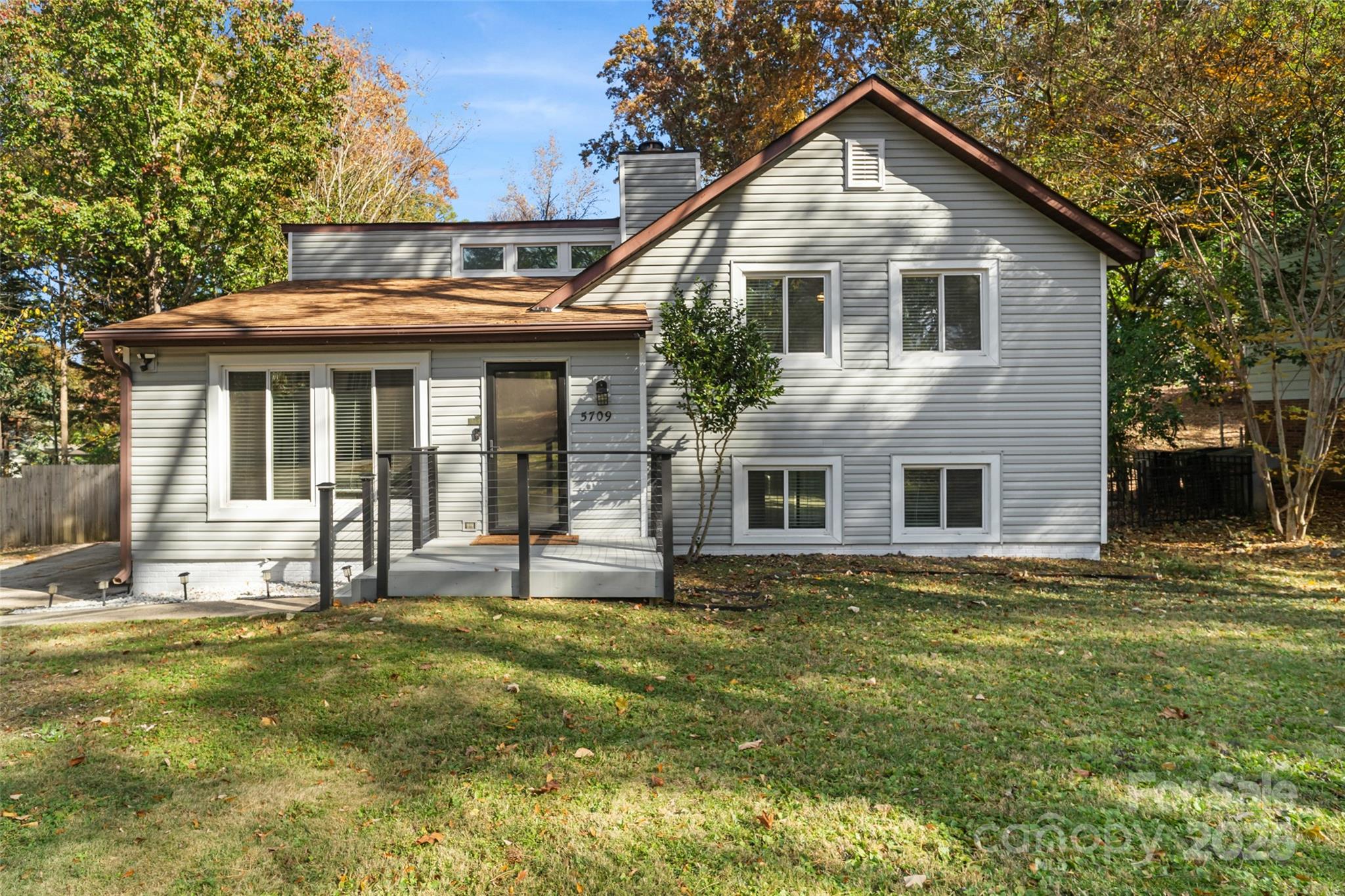 5709 Shadow Creek Road, Charlotte NC 28226