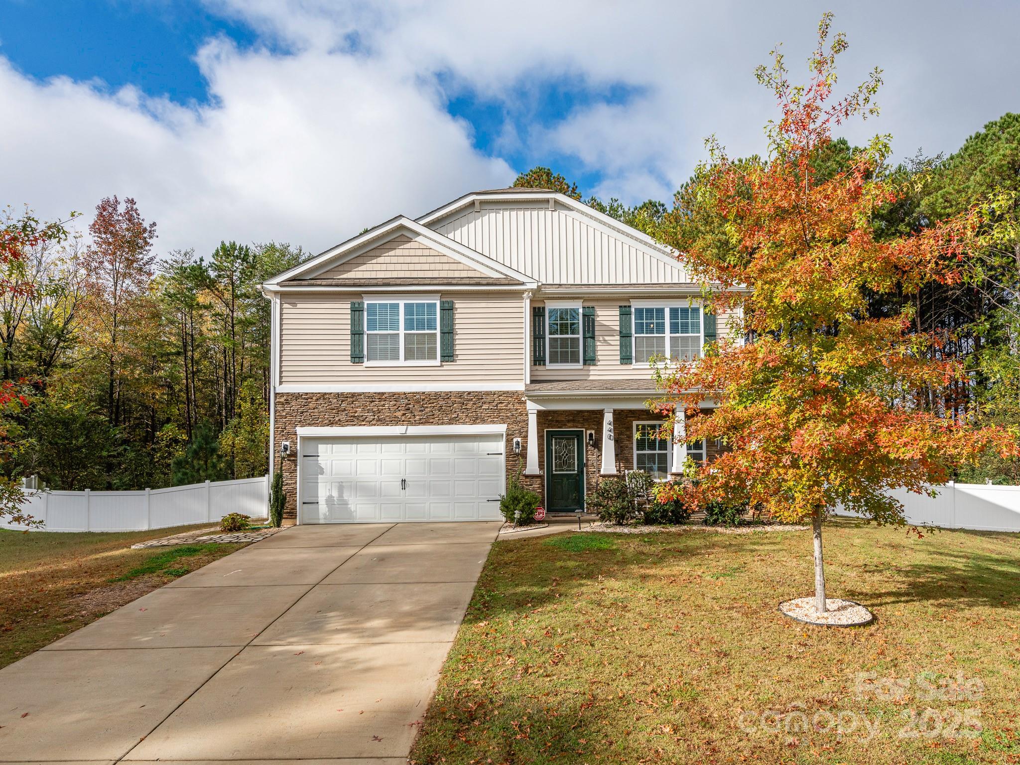 440 Wheat Field Drive, Mount Holly NC 28120