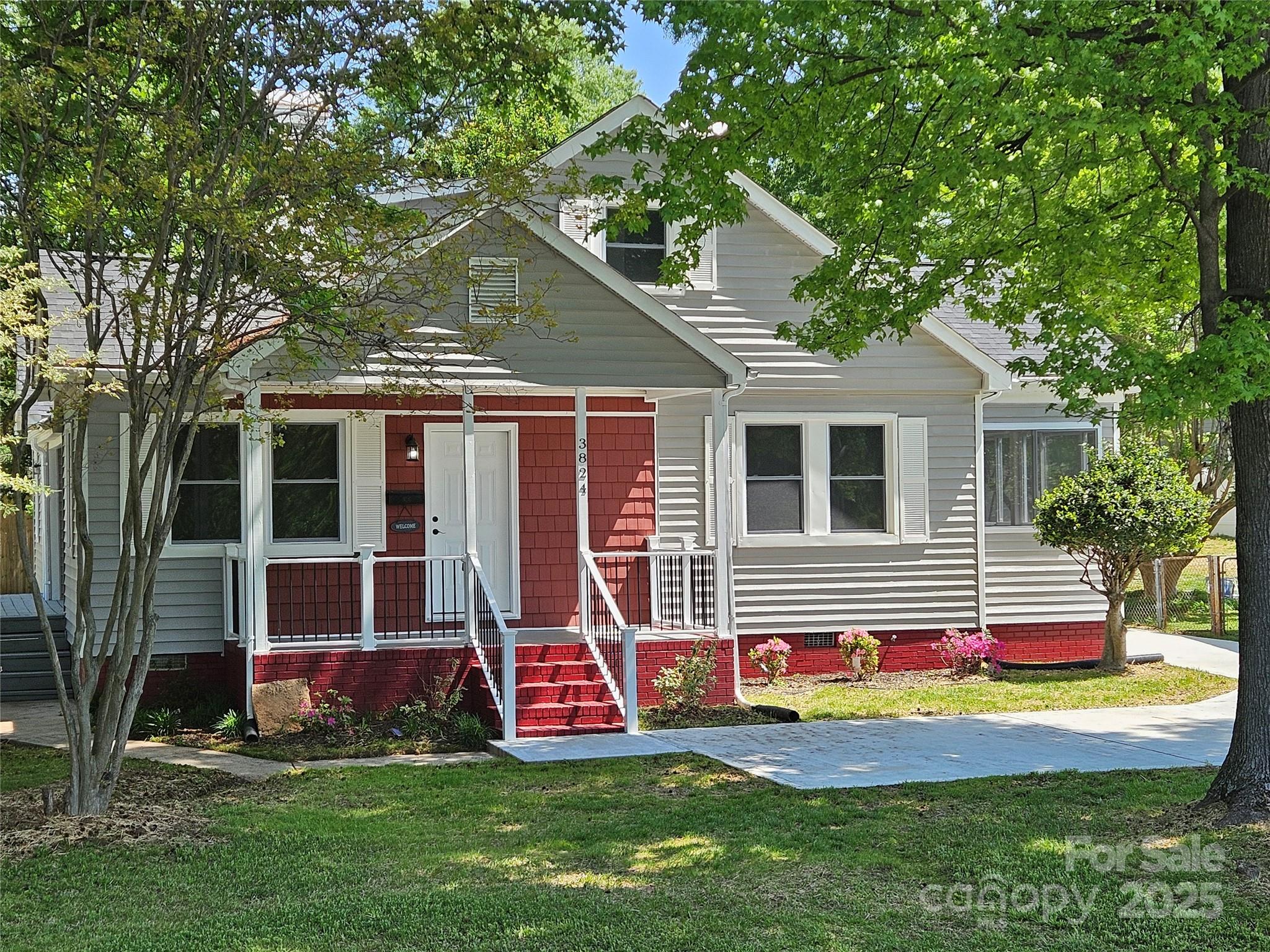 3824 Freedom Drive, Charlotte NC 28208