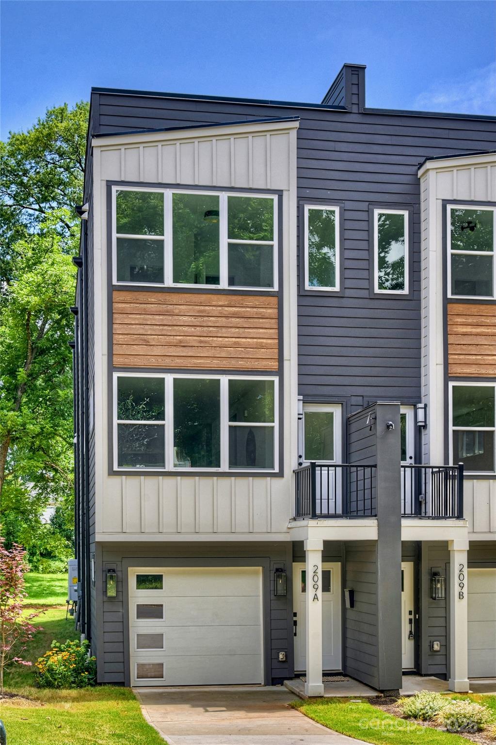 209 Coxe Avenue Unit B, Charlotte NC 28208